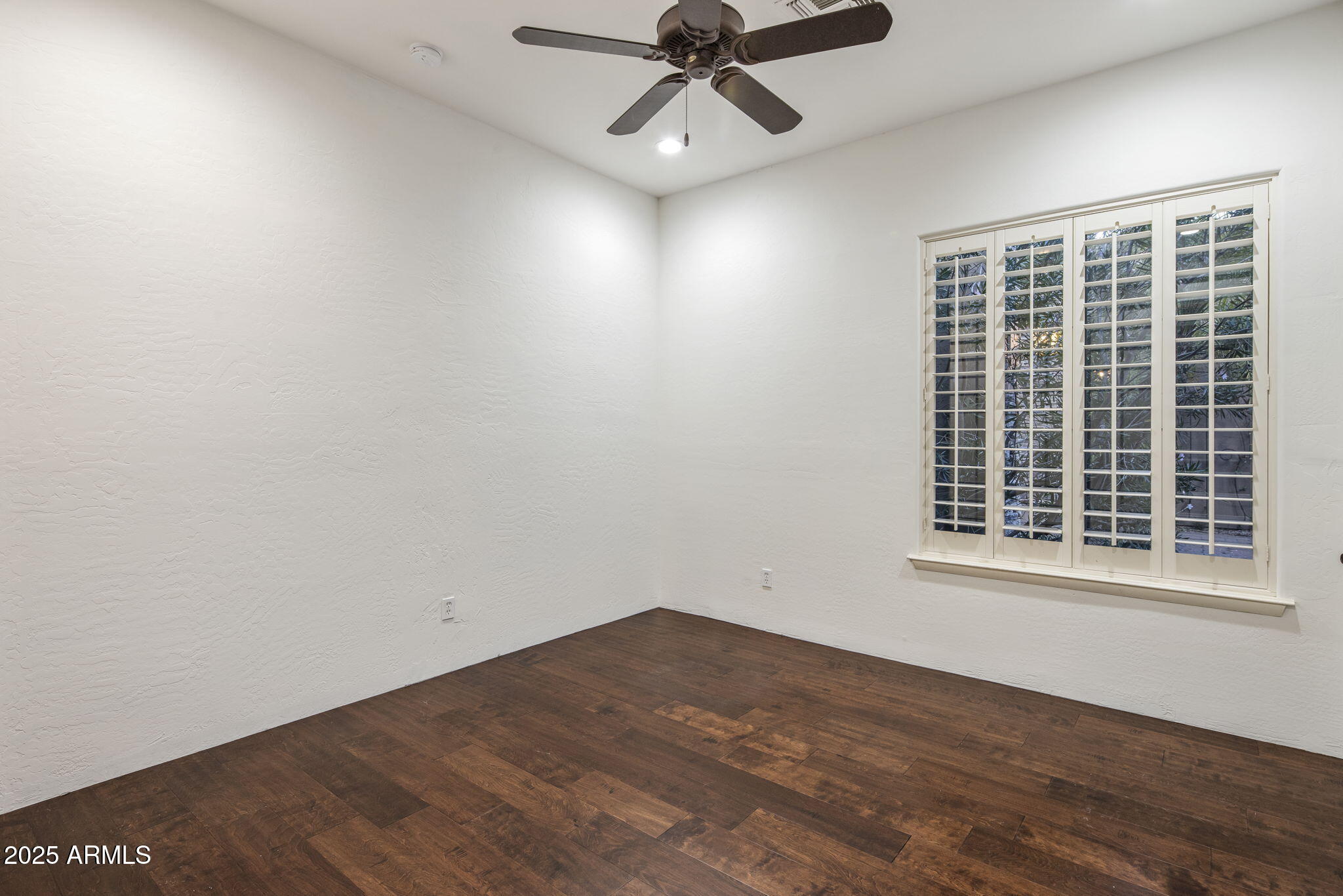 7846 E CANDELARIA Drive