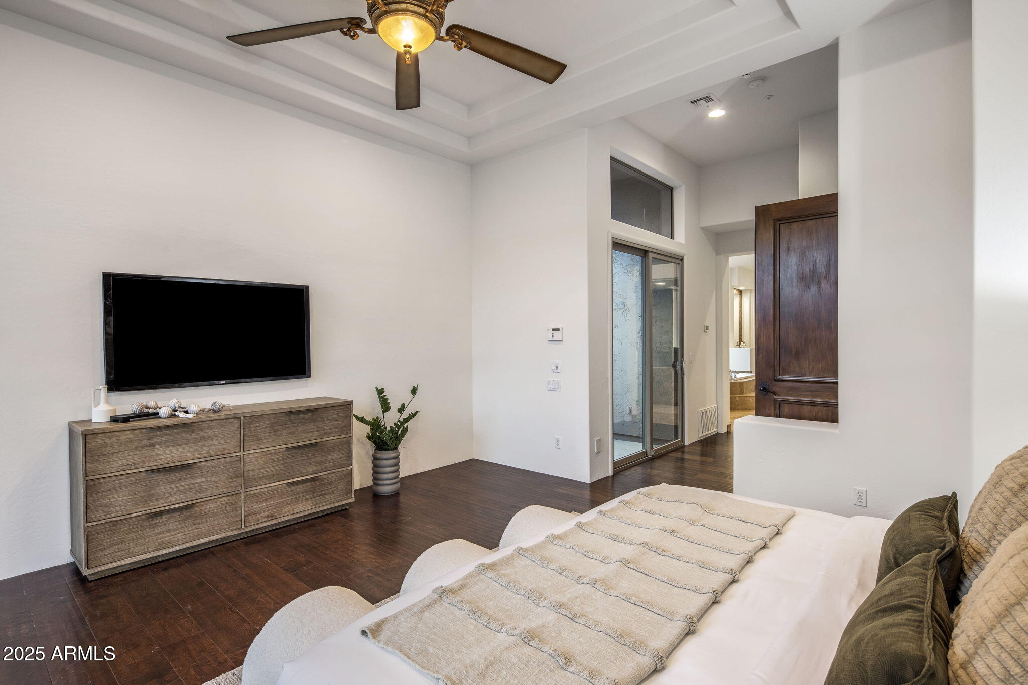 7846 E CANDELARIA Drive