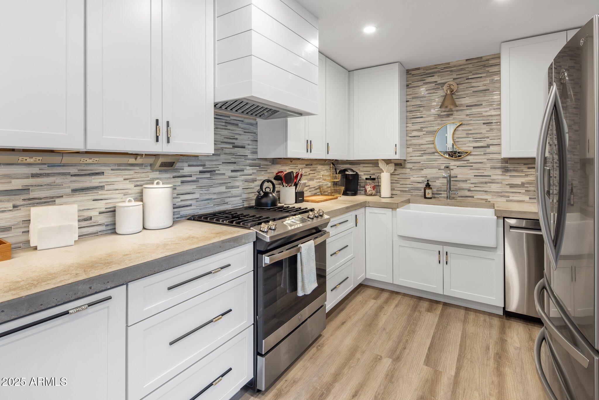 7707 E EARLL Drive, Scottsdale