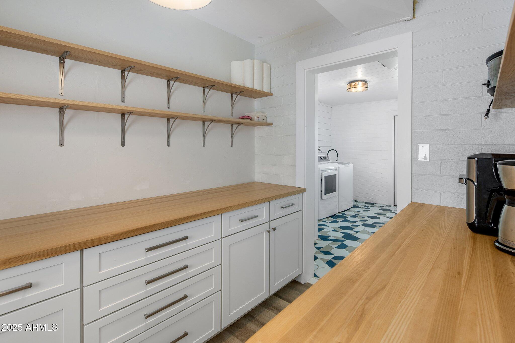 7707 E EARLL Drive, Scottsdale