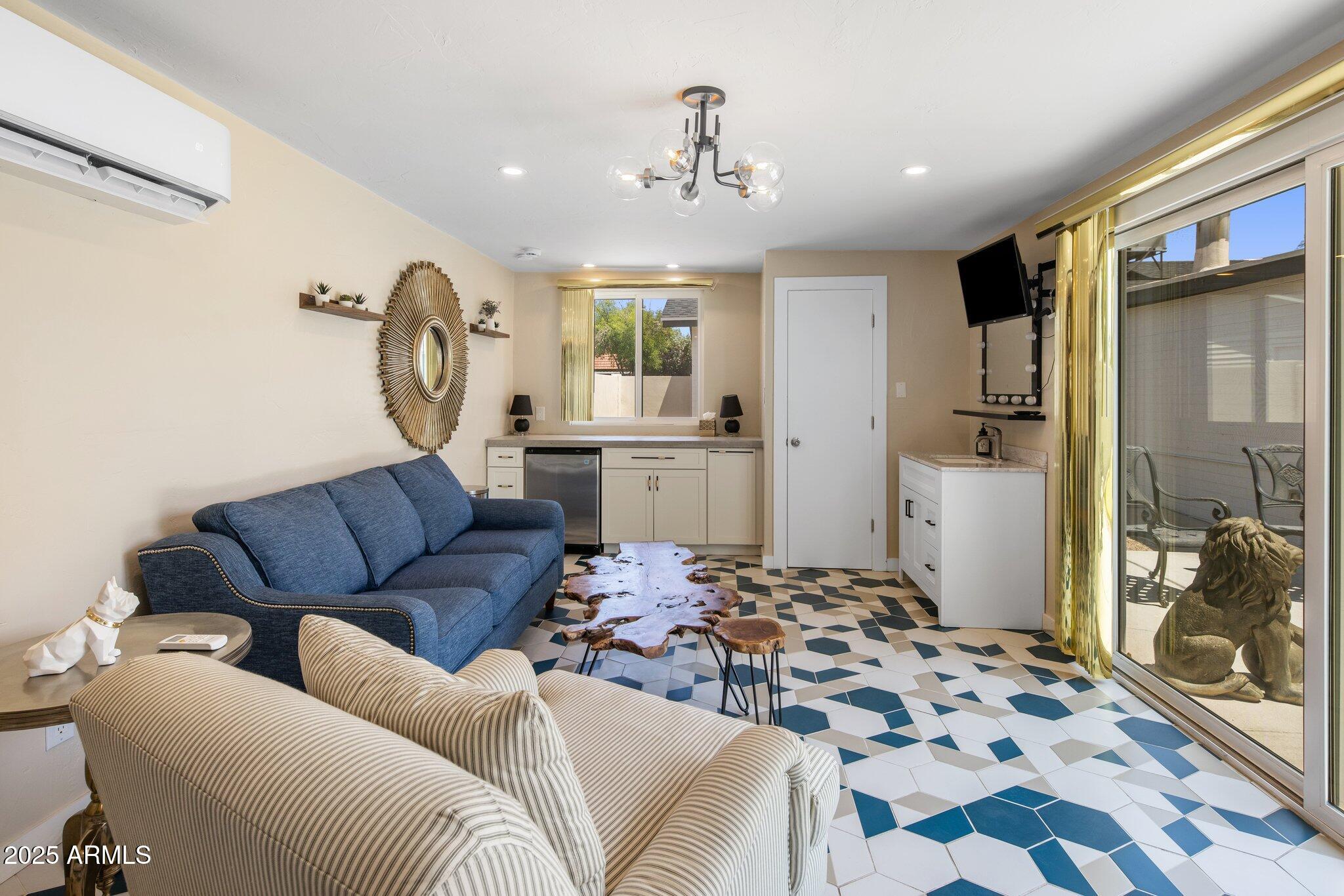 7707 E EARLL Drive, Scottsdale