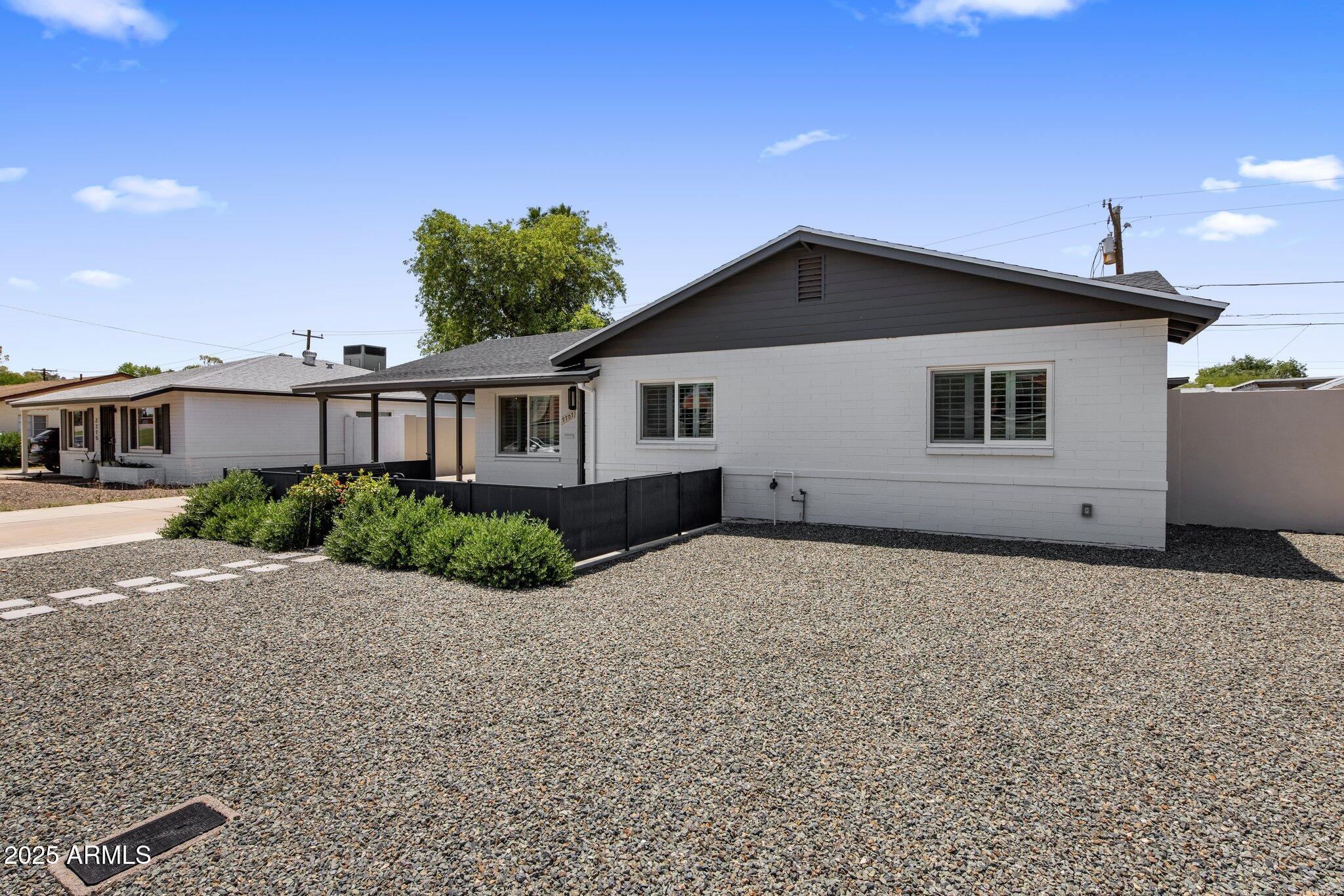 7707 E EARLL Drive, Scottsdale