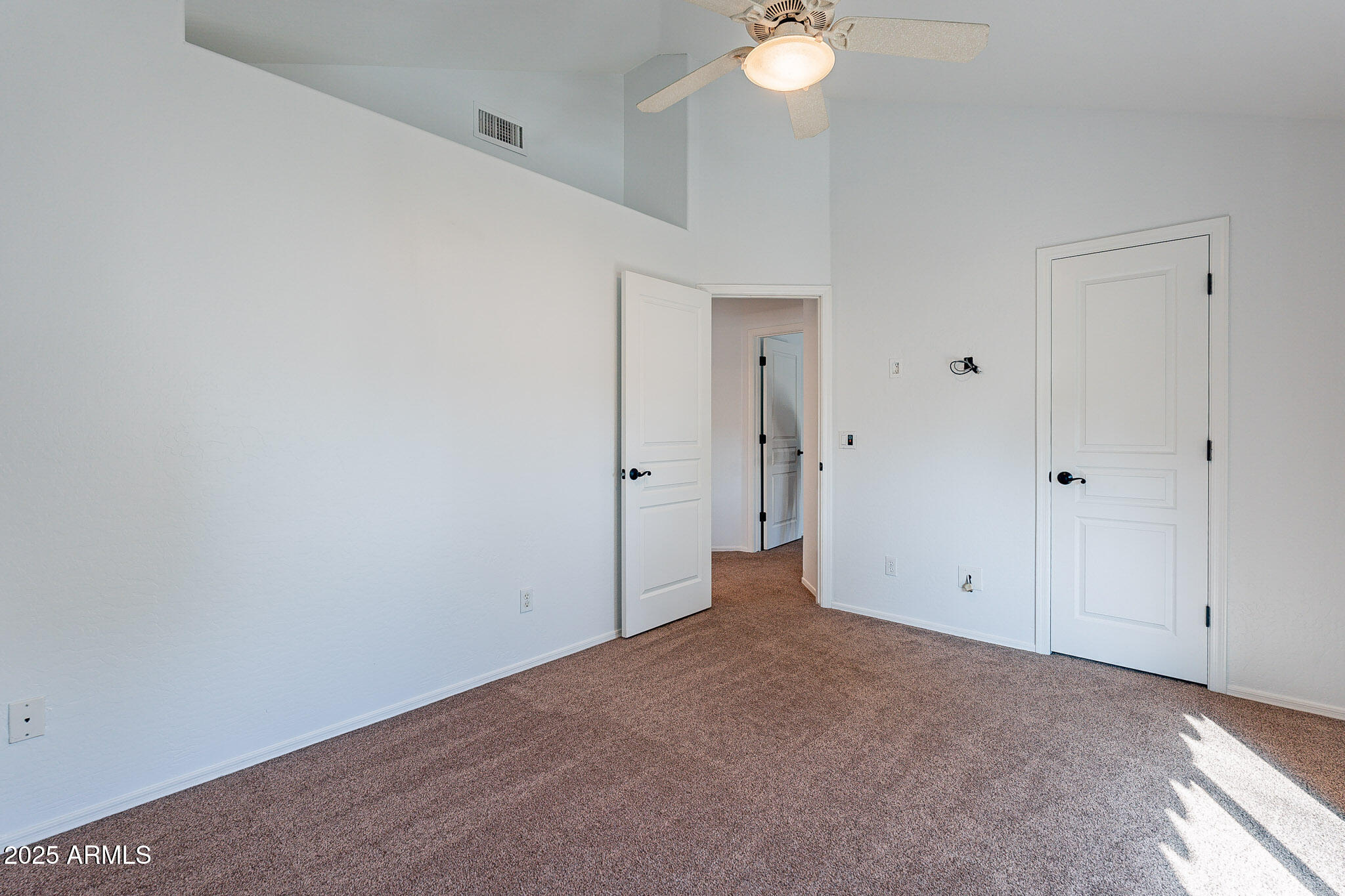 7240 N DREAMY DRAW Drive, 123