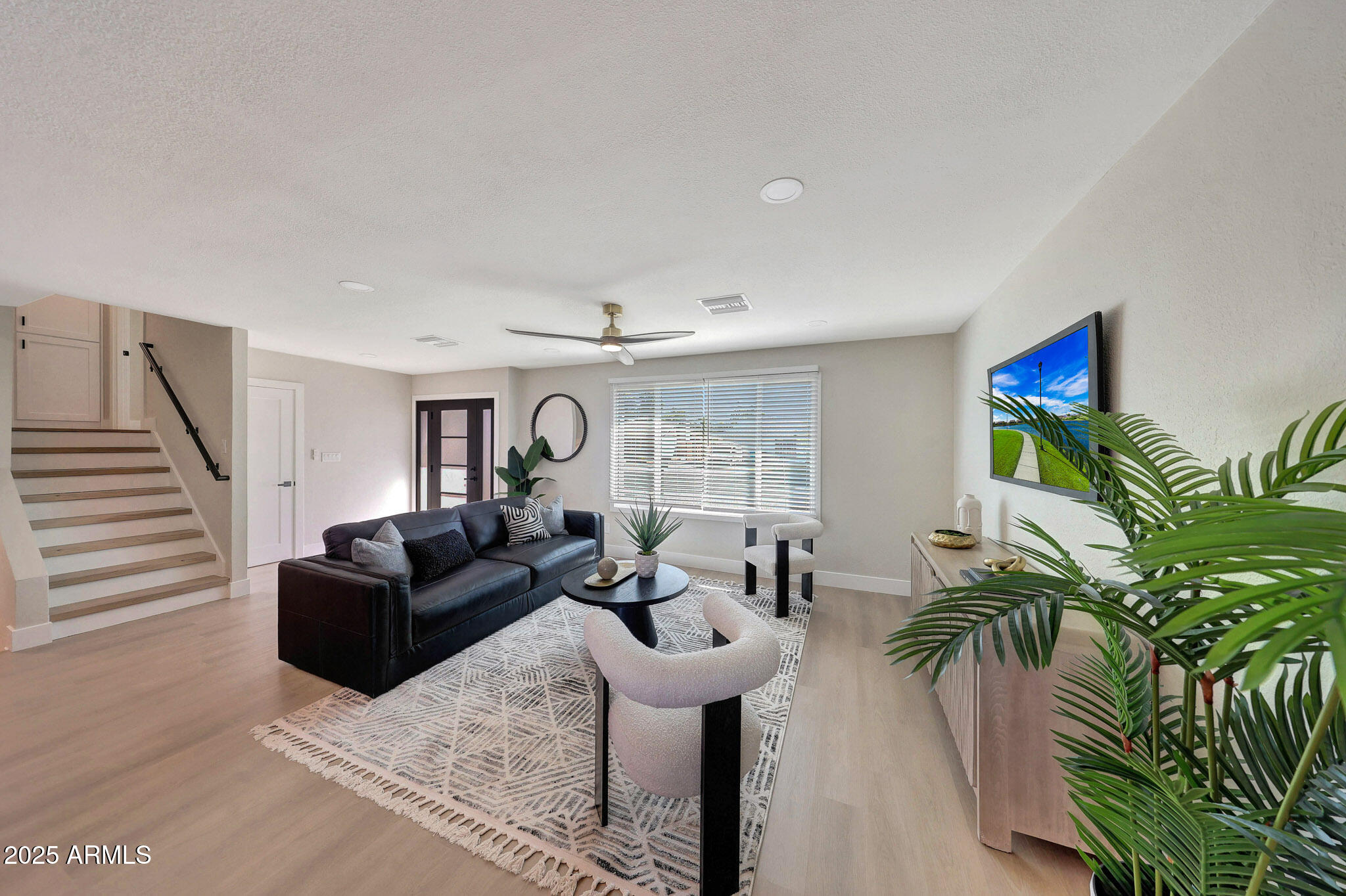 3116 W GELDING Drive