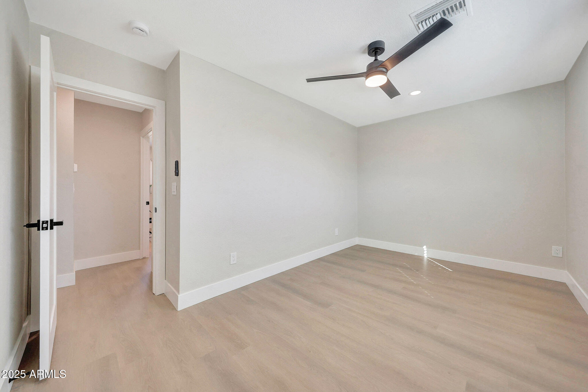 3116 W GELDING Drive