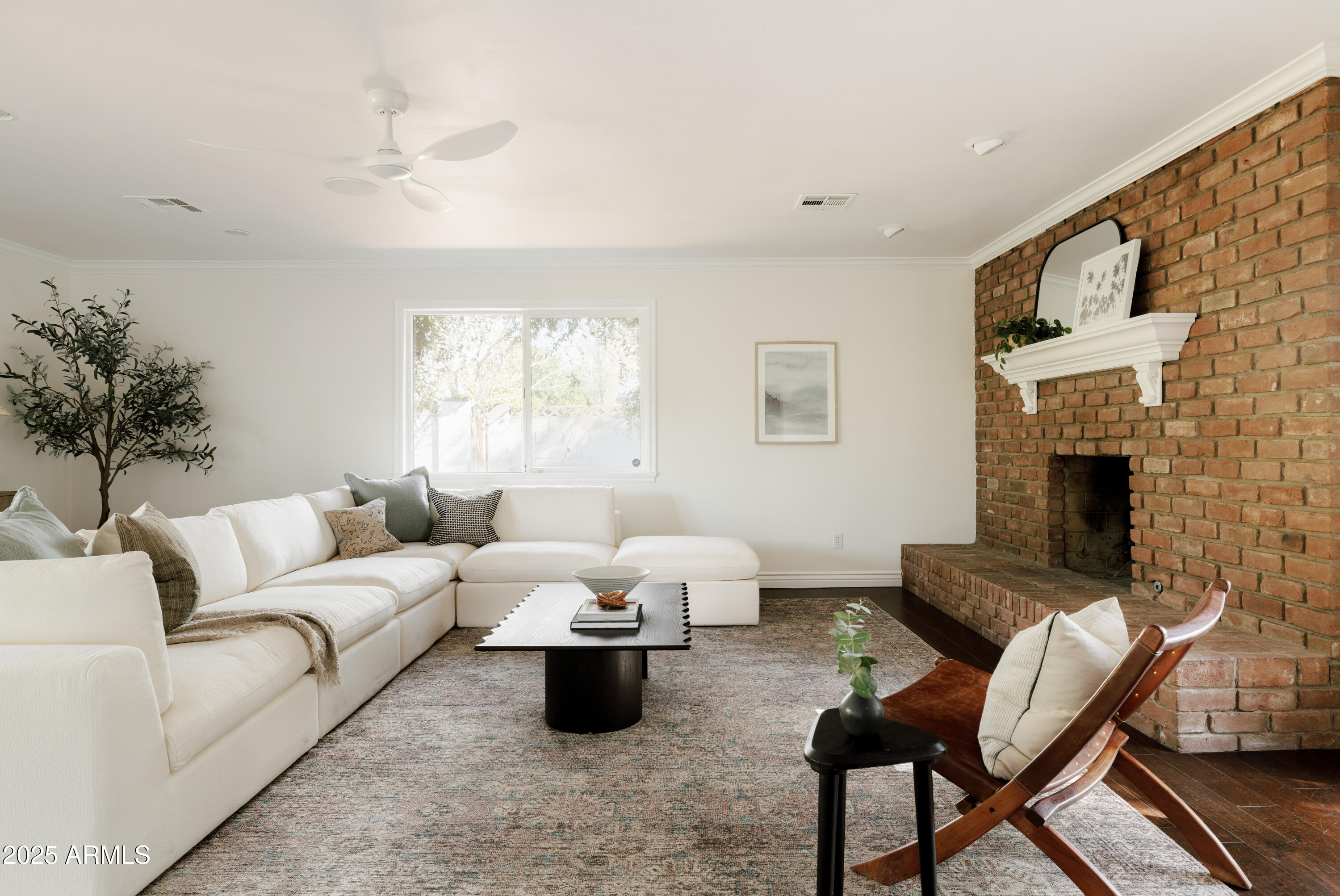 1208 W MEDLOCK Drive, Phoenix