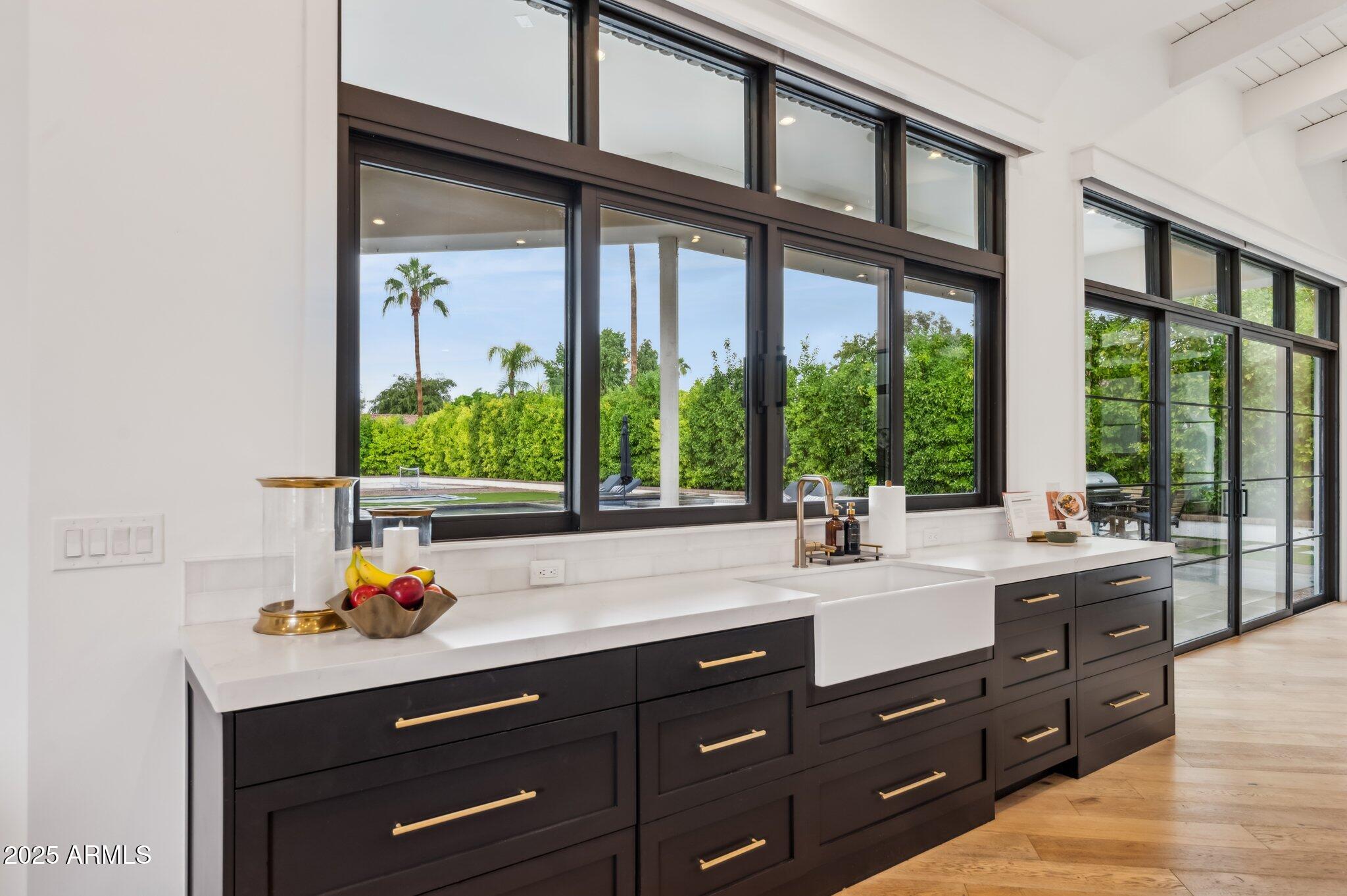 8624 E CAROL Way, Scottsdale