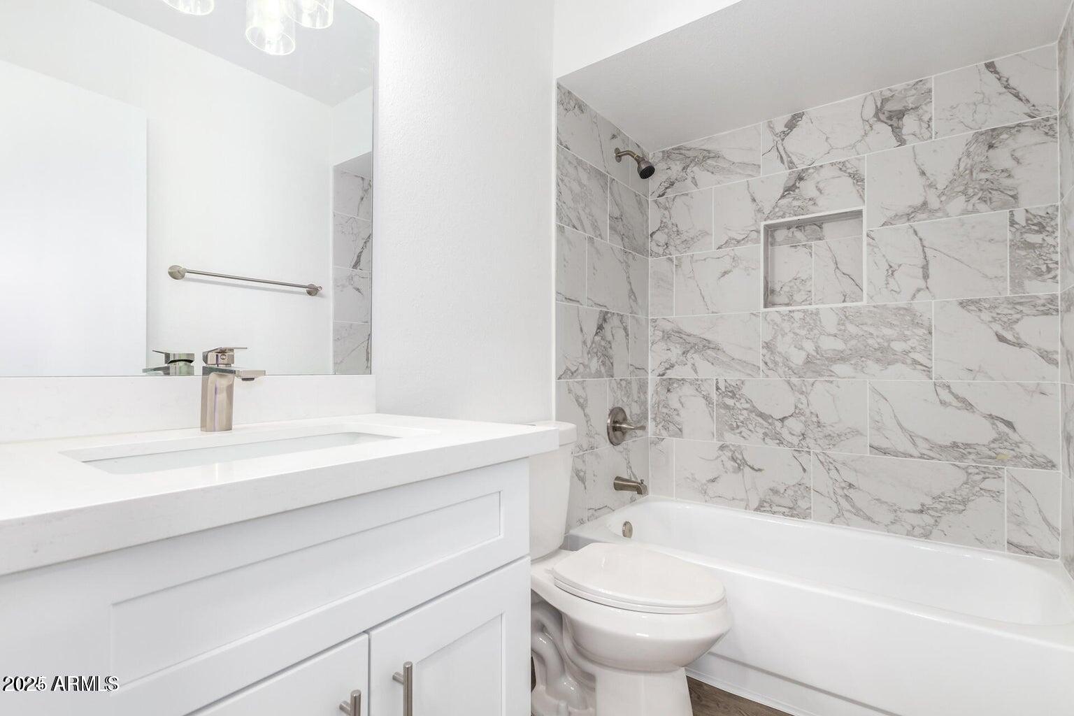 1713 W CORTEZ Circle, Chandler