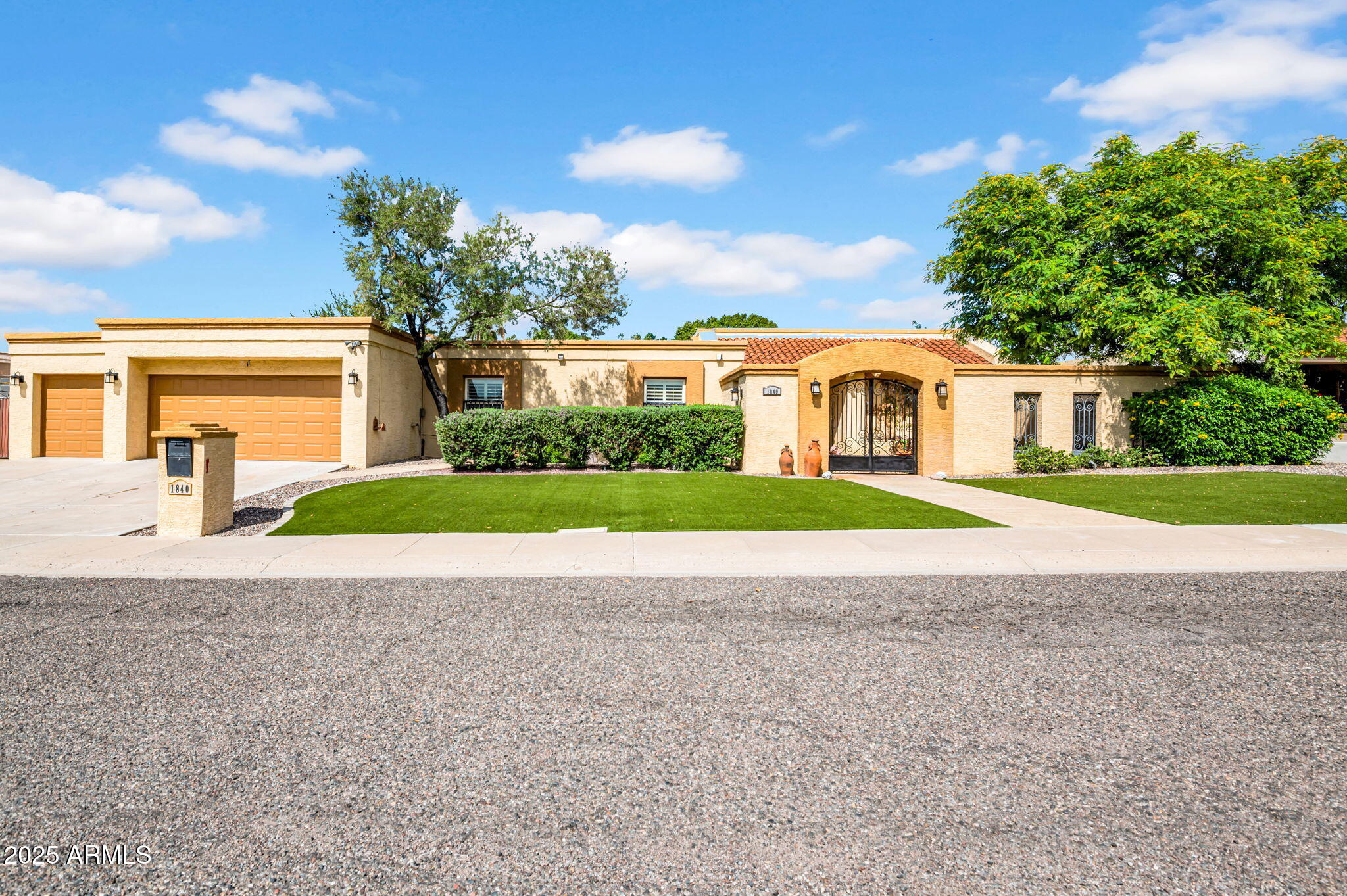 1840 E NICOLET Avenue, Phoenix