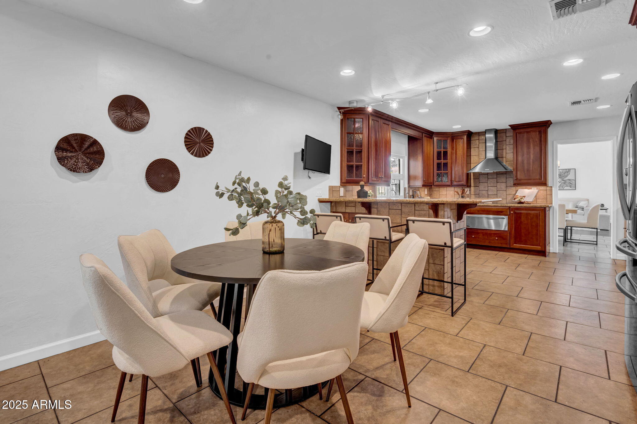 1840 E NICOLET Avenue, Phoenix