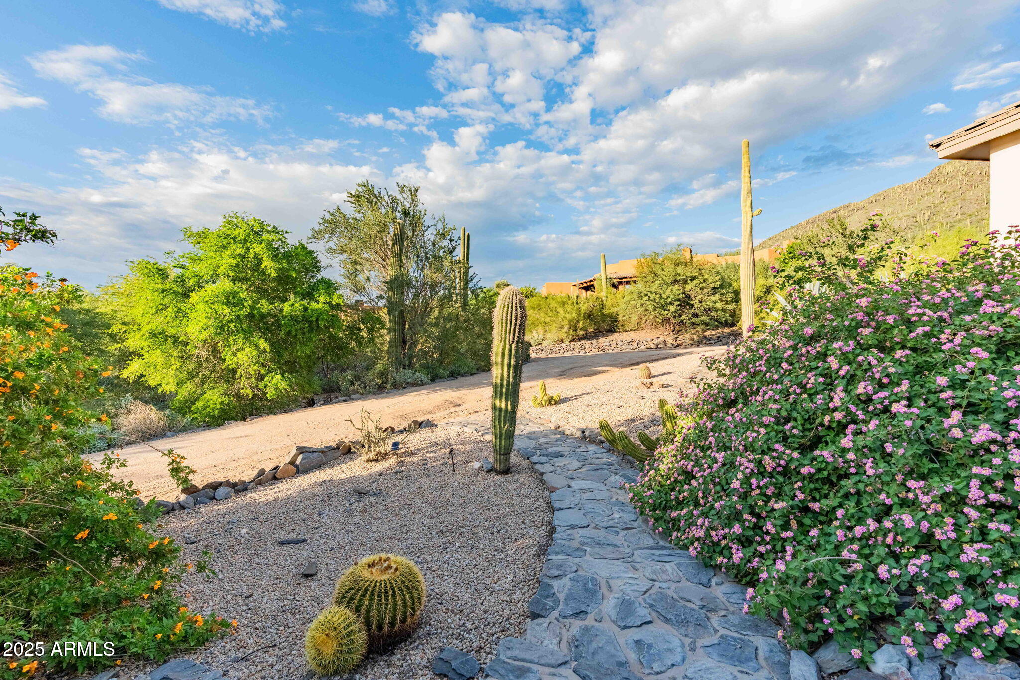 5950 E RESTIN Road, Cave Creek