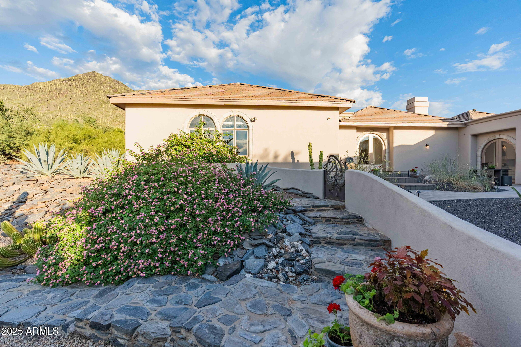 5950 E RESTIN Road, Cave Creek