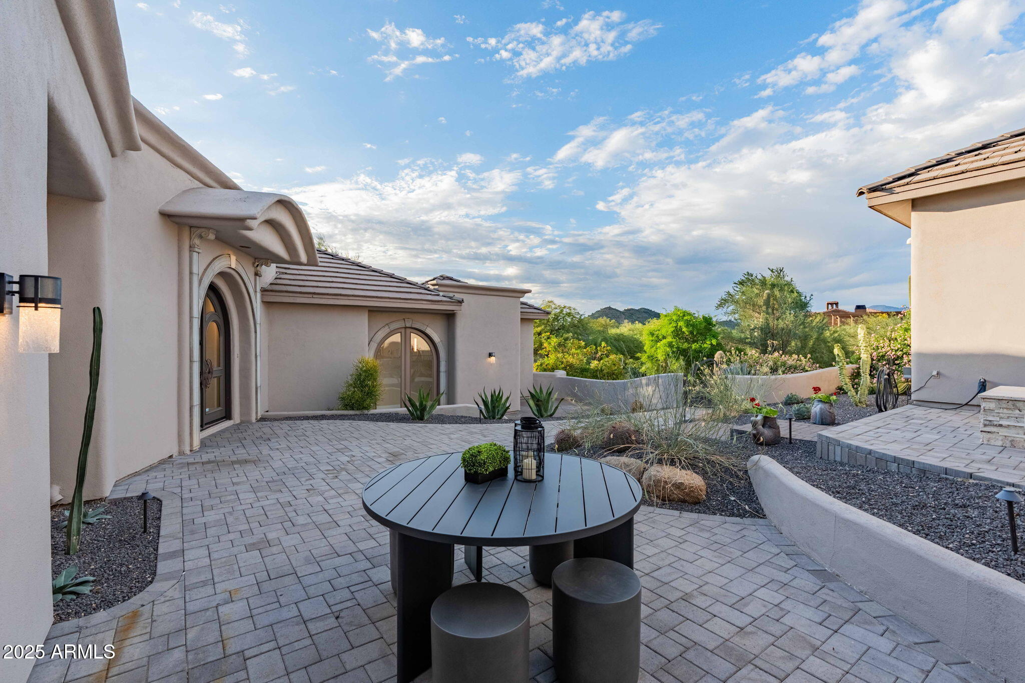 5950 E RESTIN Road, Cave Creek