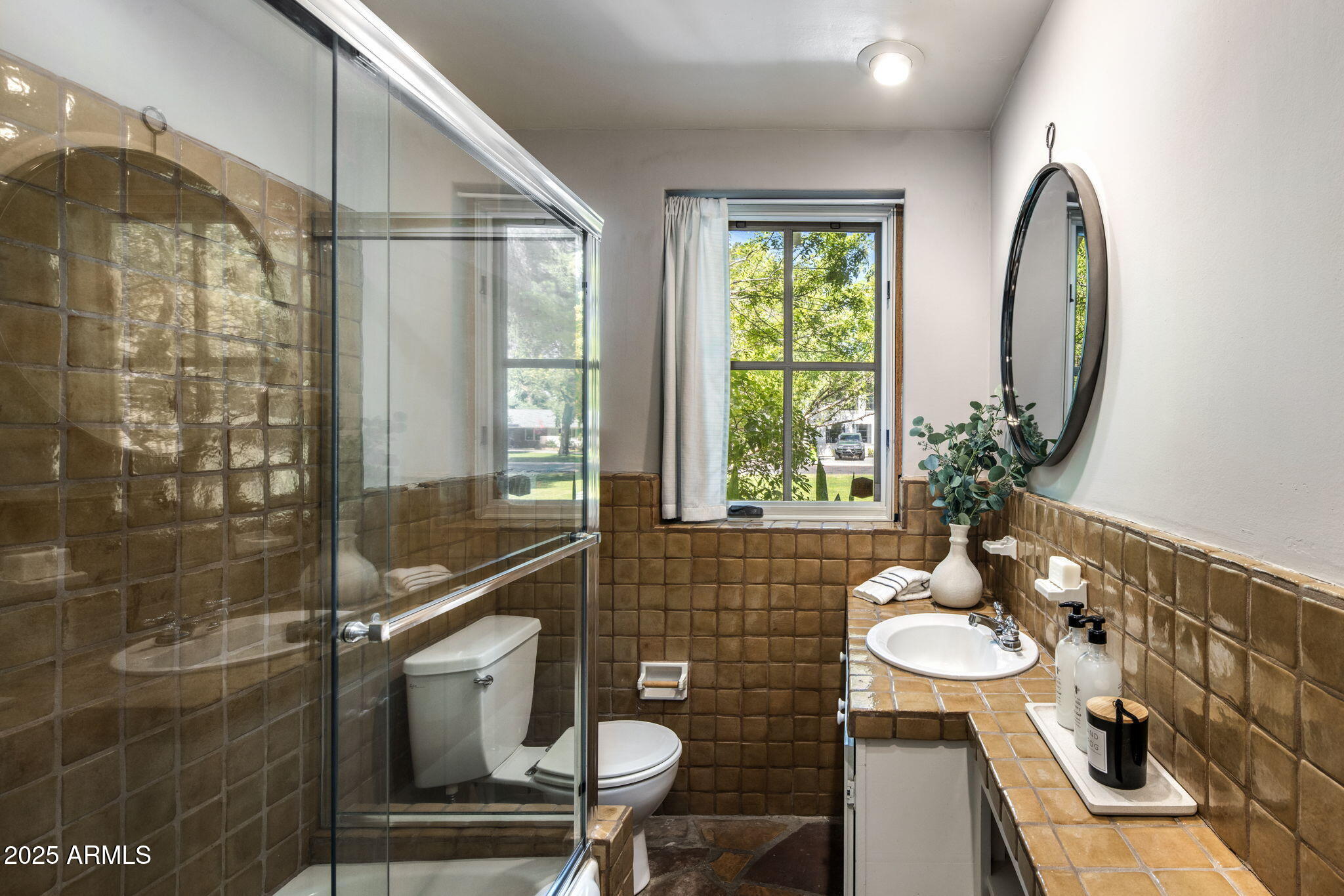 525 W Berridge Lane, Phoenix