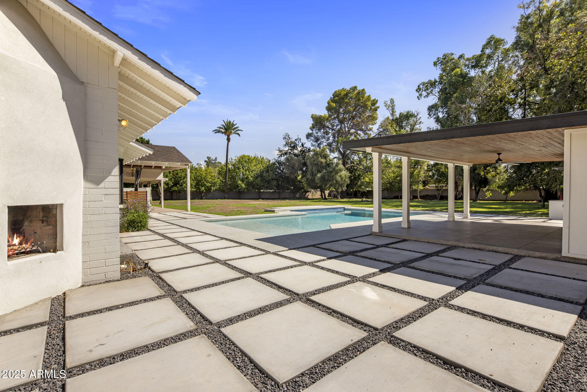 525 W Berridge Lane, Phoenix