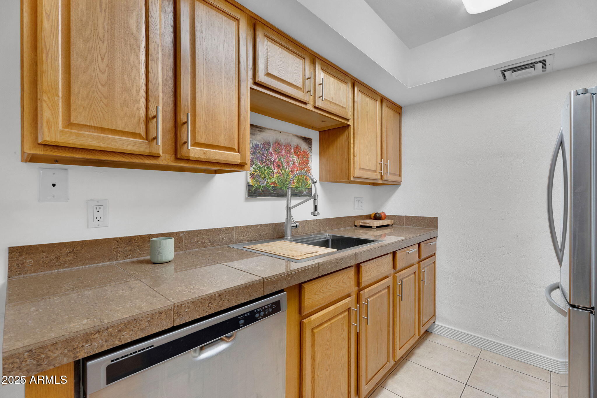 3030 E CLARENDON Avenue, 6, Phoenix Unit: 6