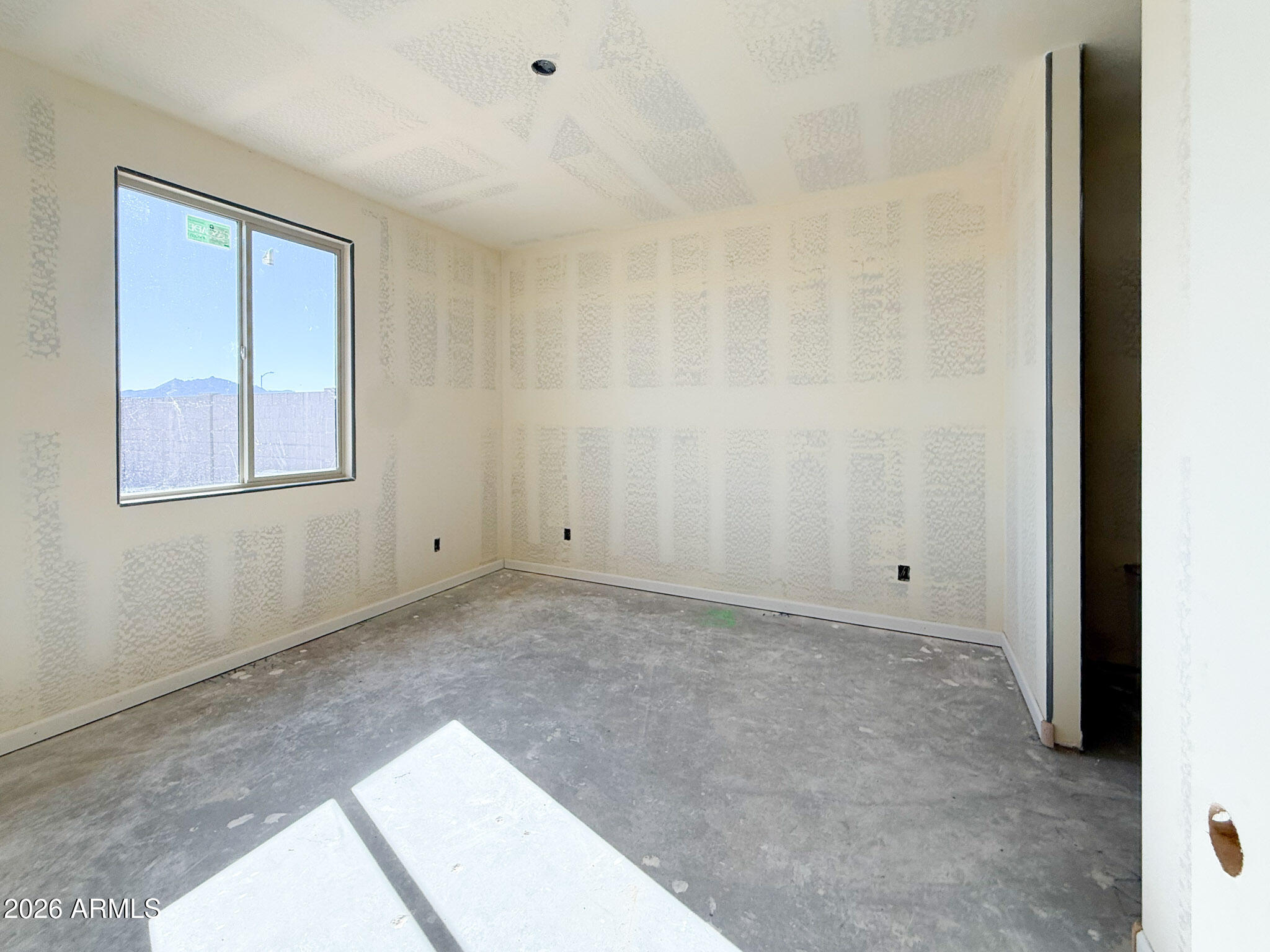 9541 W TAMARISK Avenue, Tolleson