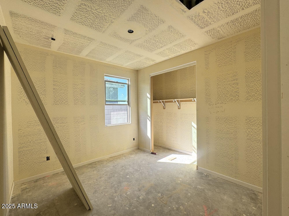 15728 W CAMDEN Avenue, Waddell