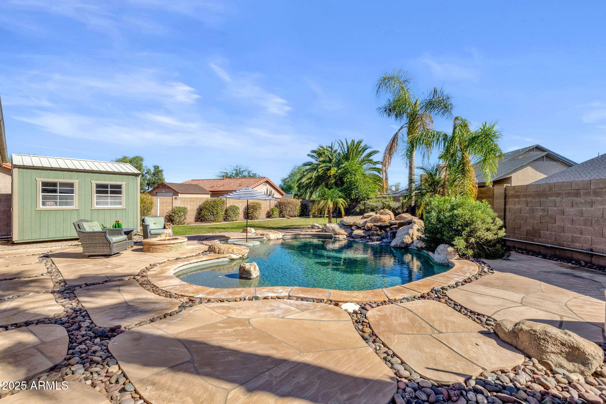 6361 W GROVERS Avenue, Glendale