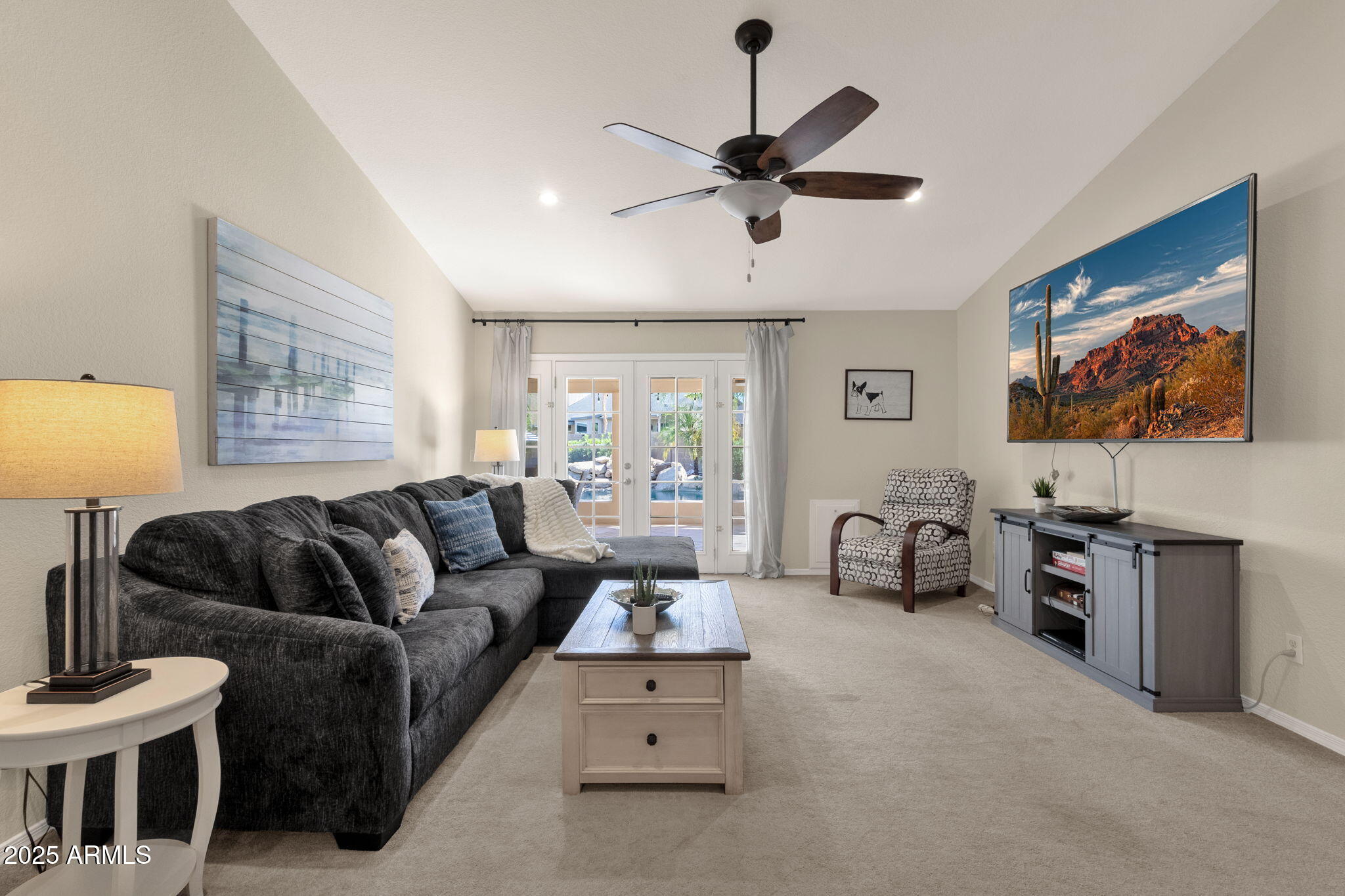 6361 W GROVERS Avenue, Glendale