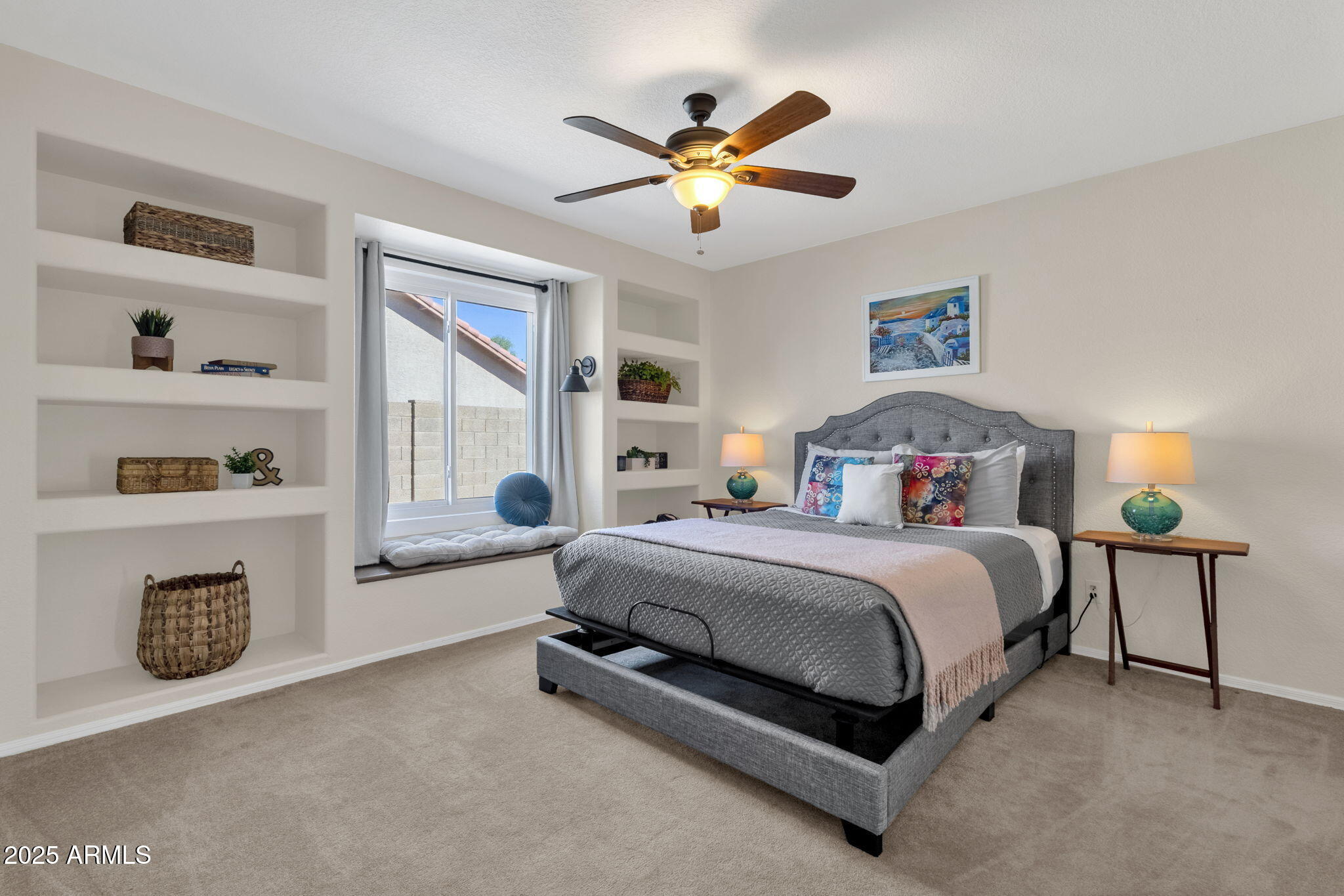 6361 W GROVERS Avenue, Glendale