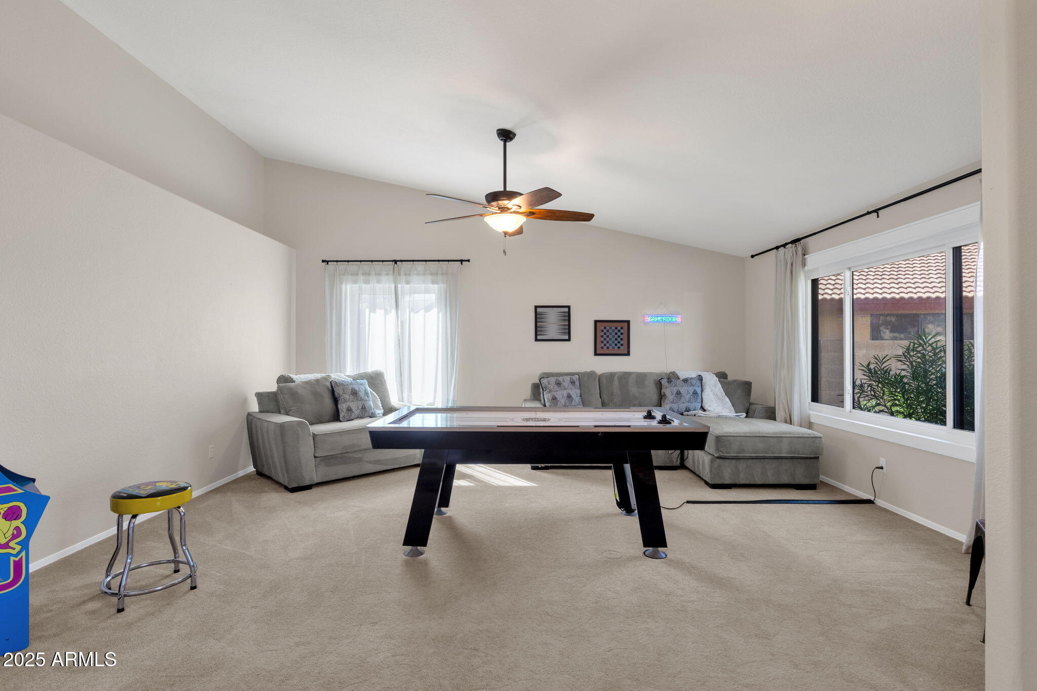 6361 W GROVERS Avenue, Glendale