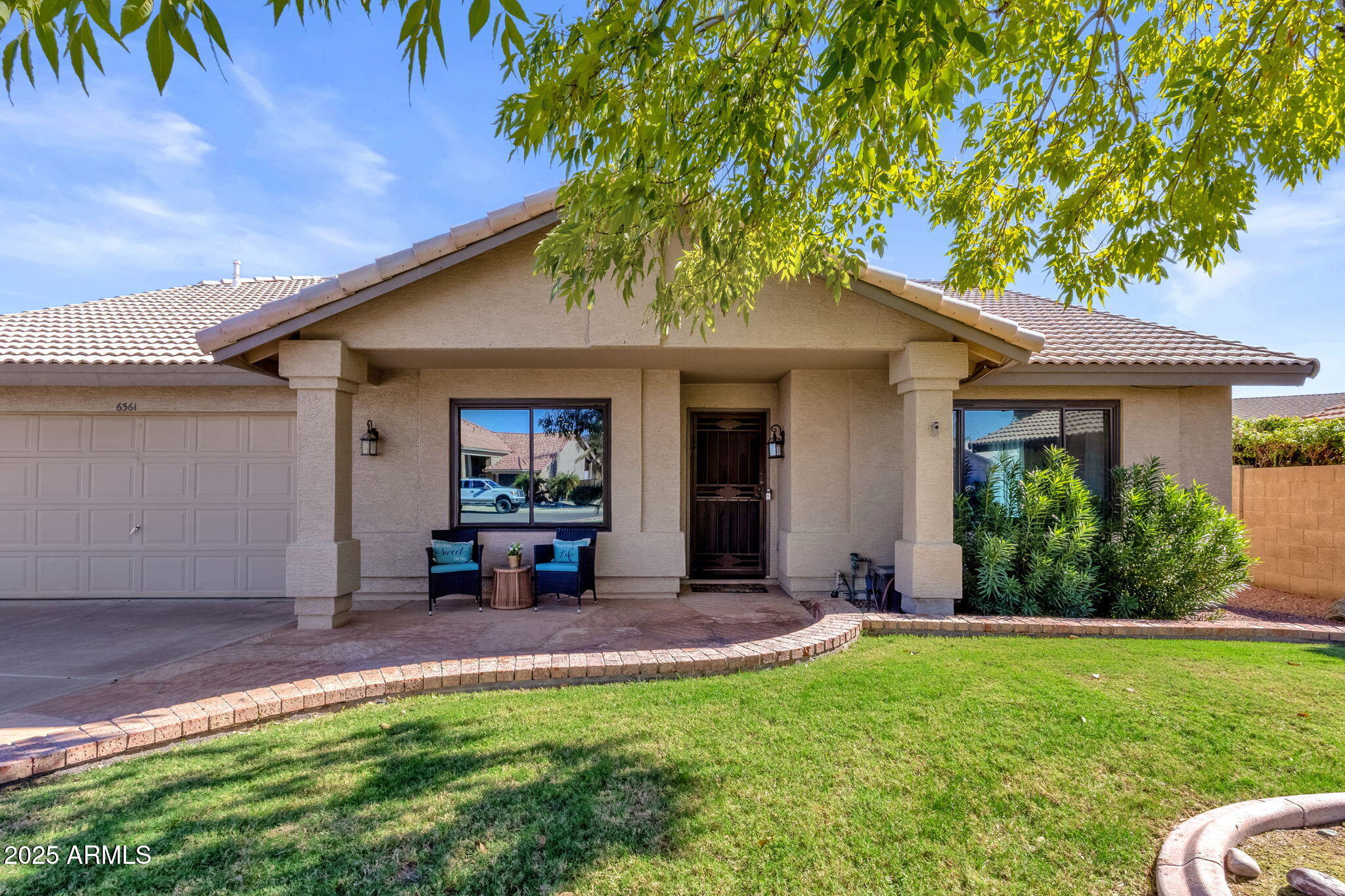 6361 W GROVERS Avenue, Glendale