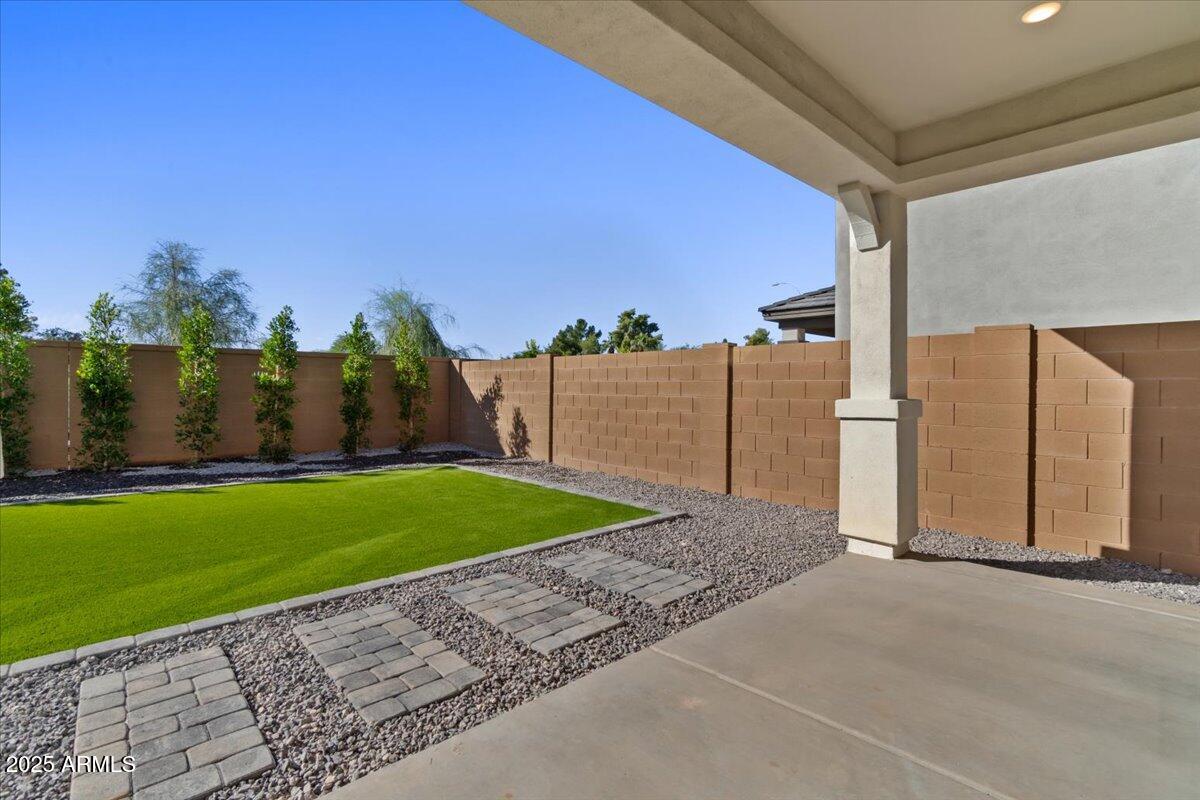 2431 W LOS ARBOLES Place, Chandler