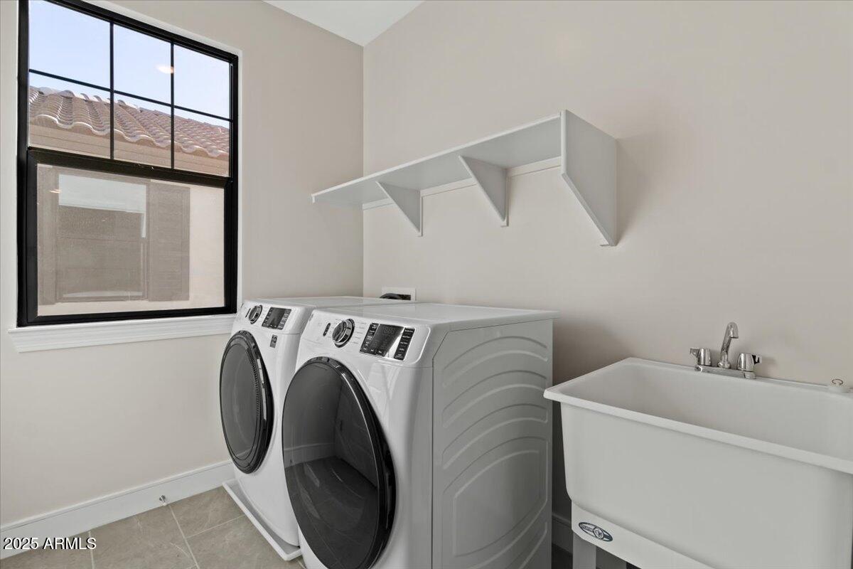 2431 W LOS ARBOLES Place, Chandler