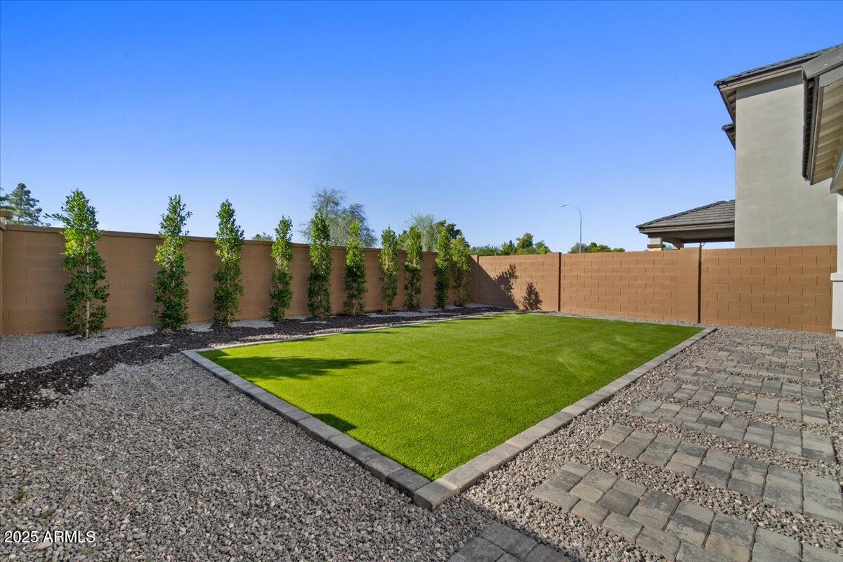 2431 W LOS ARBOLES Place, Chandler