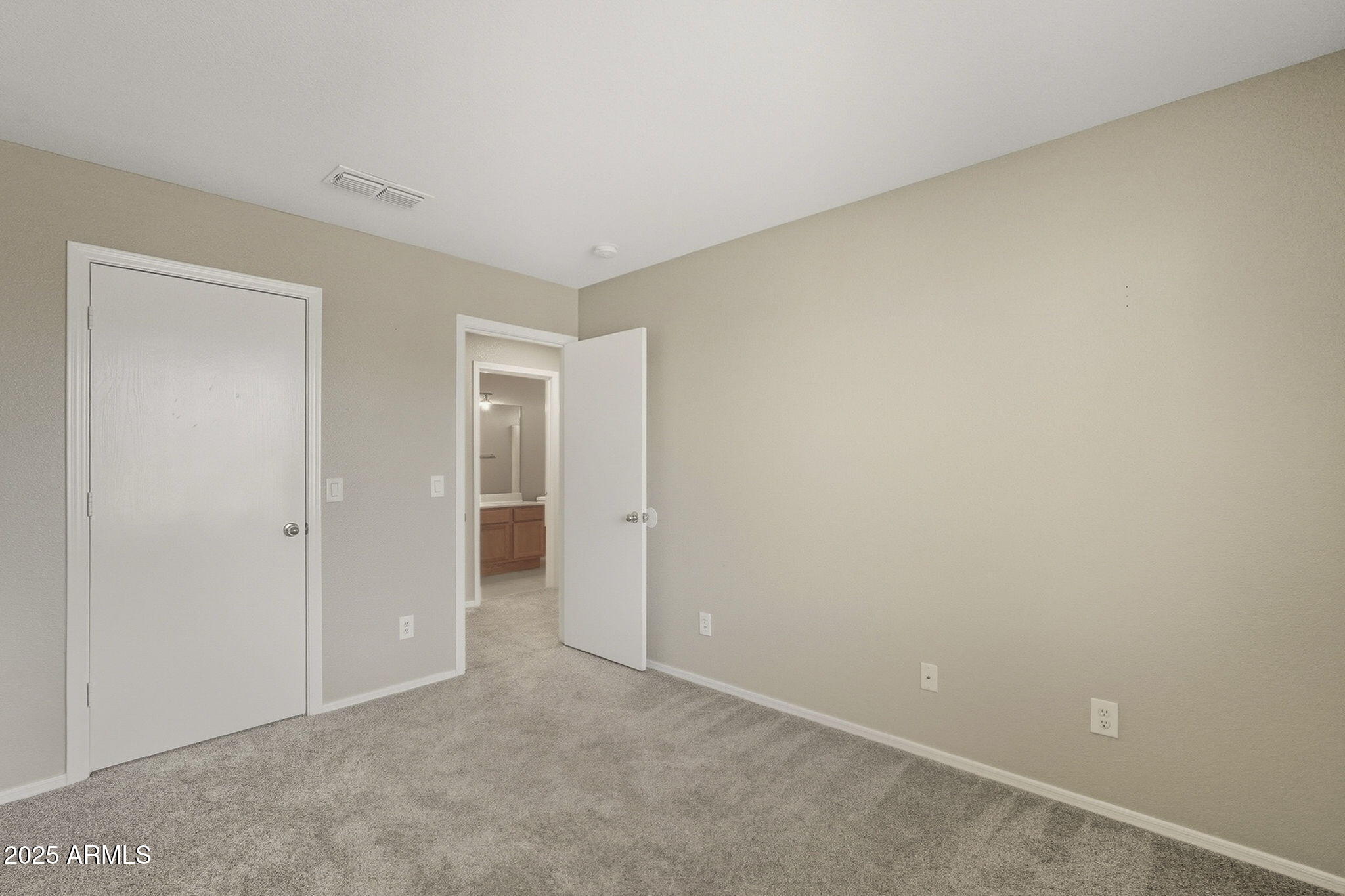 7193 W MOHAWK Lane, Glendale