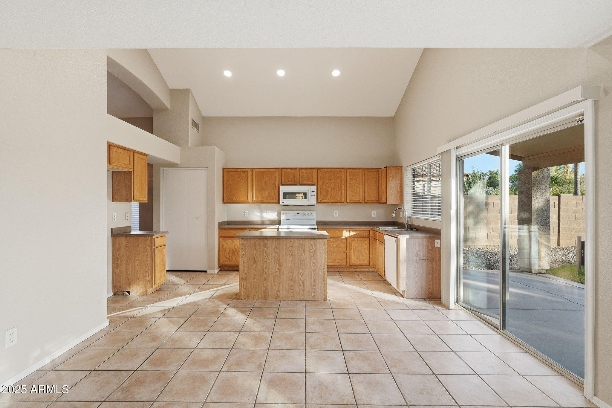 7193 W MOHAWK Lane, Glendale