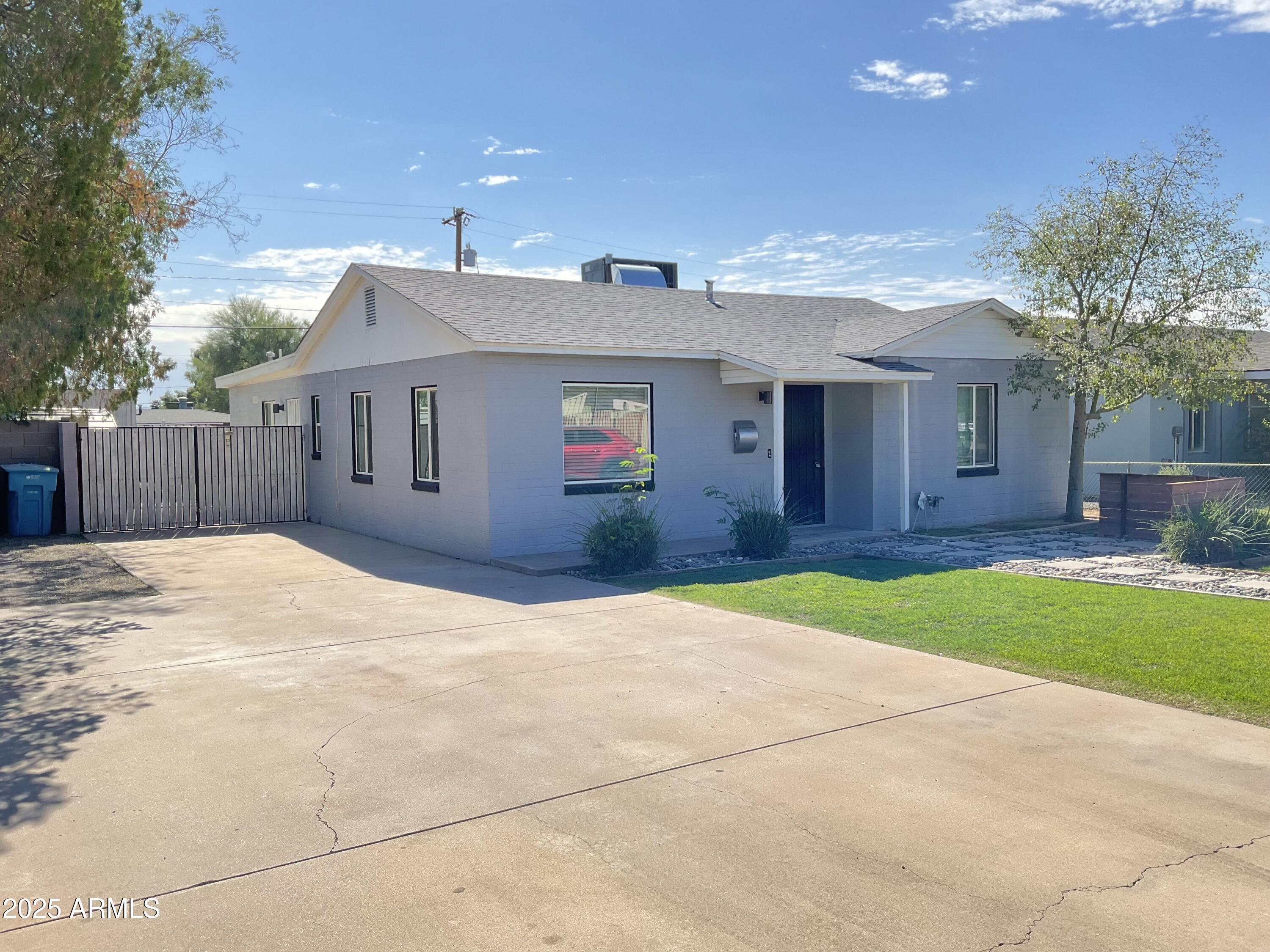 1705 W CAMPBELL Avenue, Phoenix