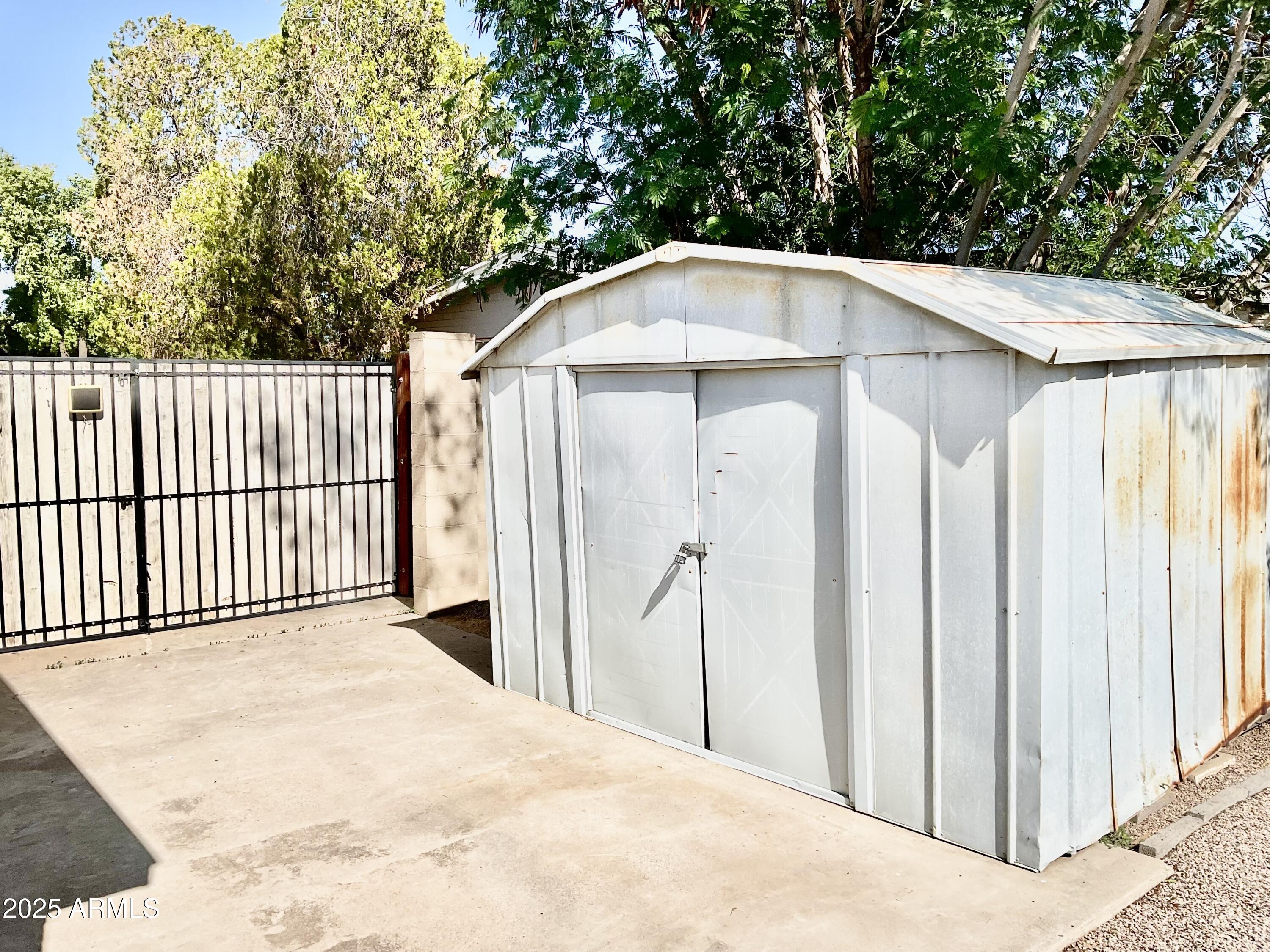 1705 W CAMPBELL Avenue, Phoenix