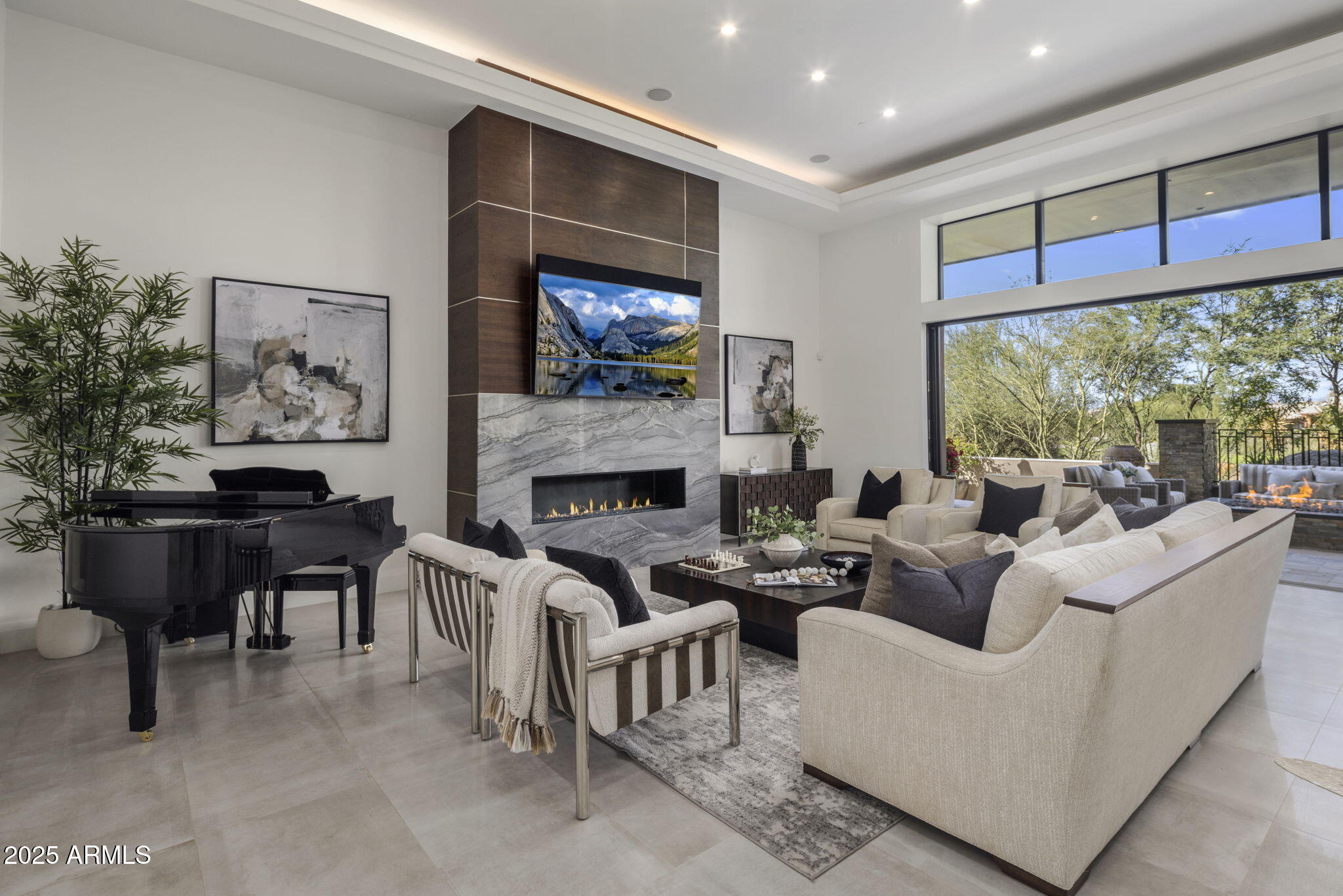 10284 E RUNNING DEER Trail