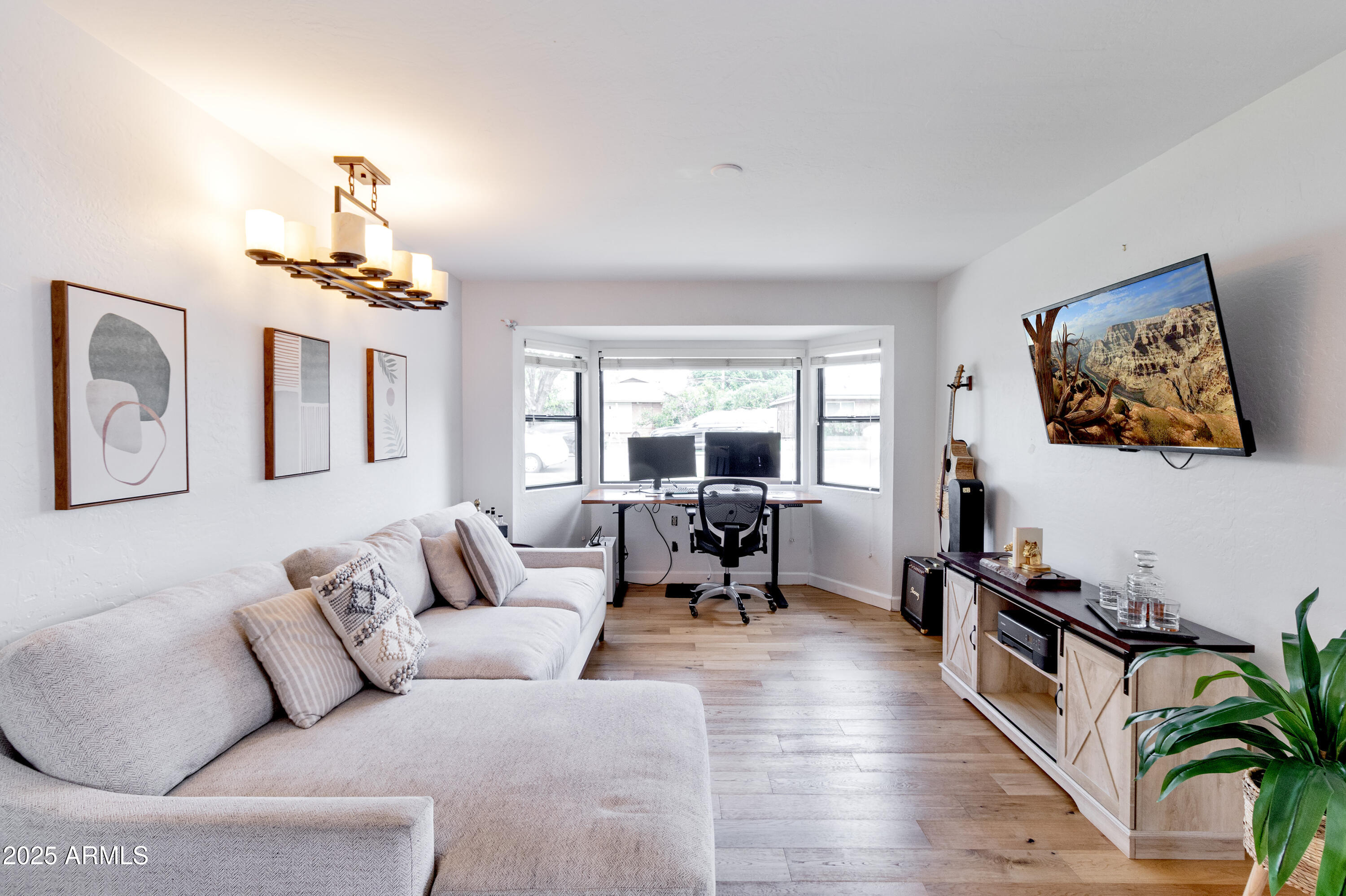 1903 E PALO VERDE Drive, Phoenix