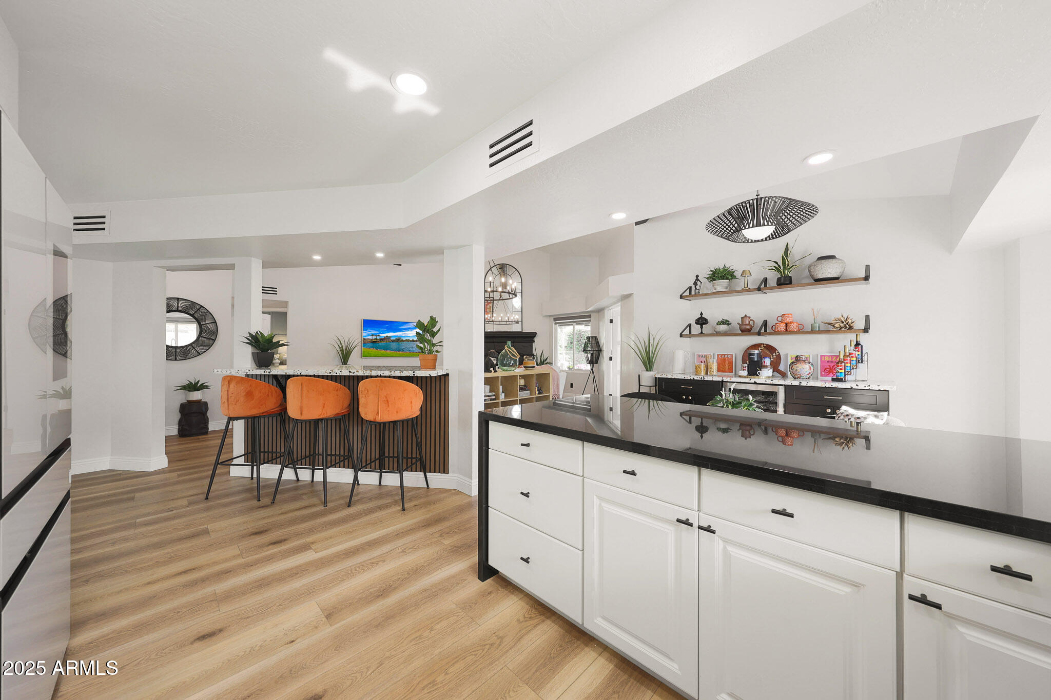 8725 E SAN MARINO Drive, Scottsdale