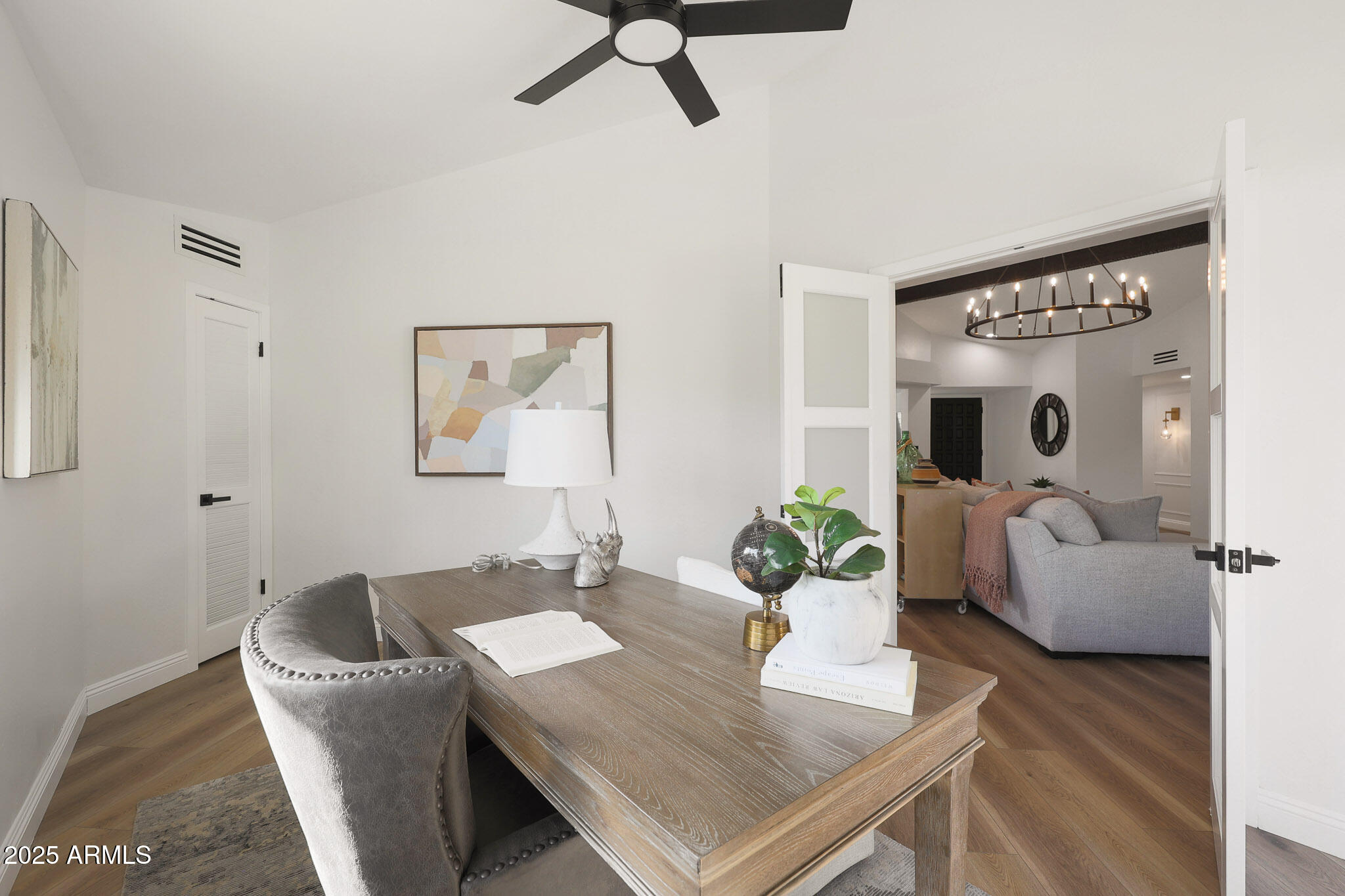 8725 E SAN MARINO Drive, Scottsdale