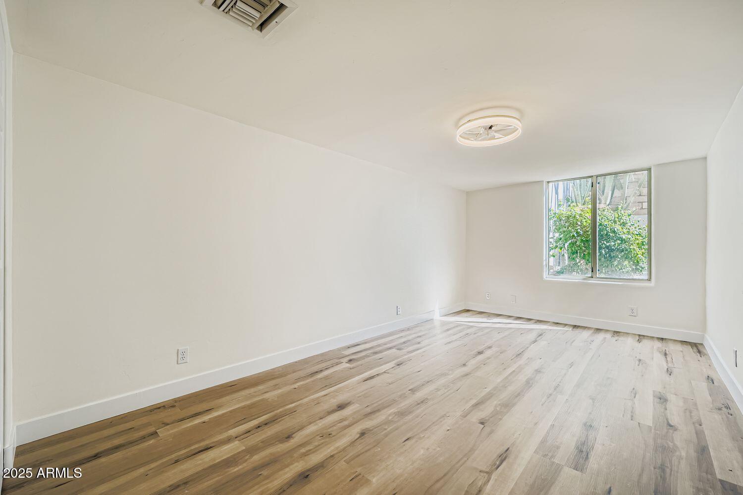 15731 E SYCAMORE Drive