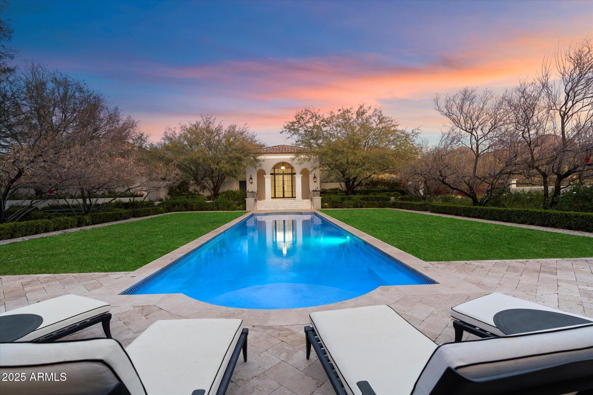 10244 E HUALAPAI Drive