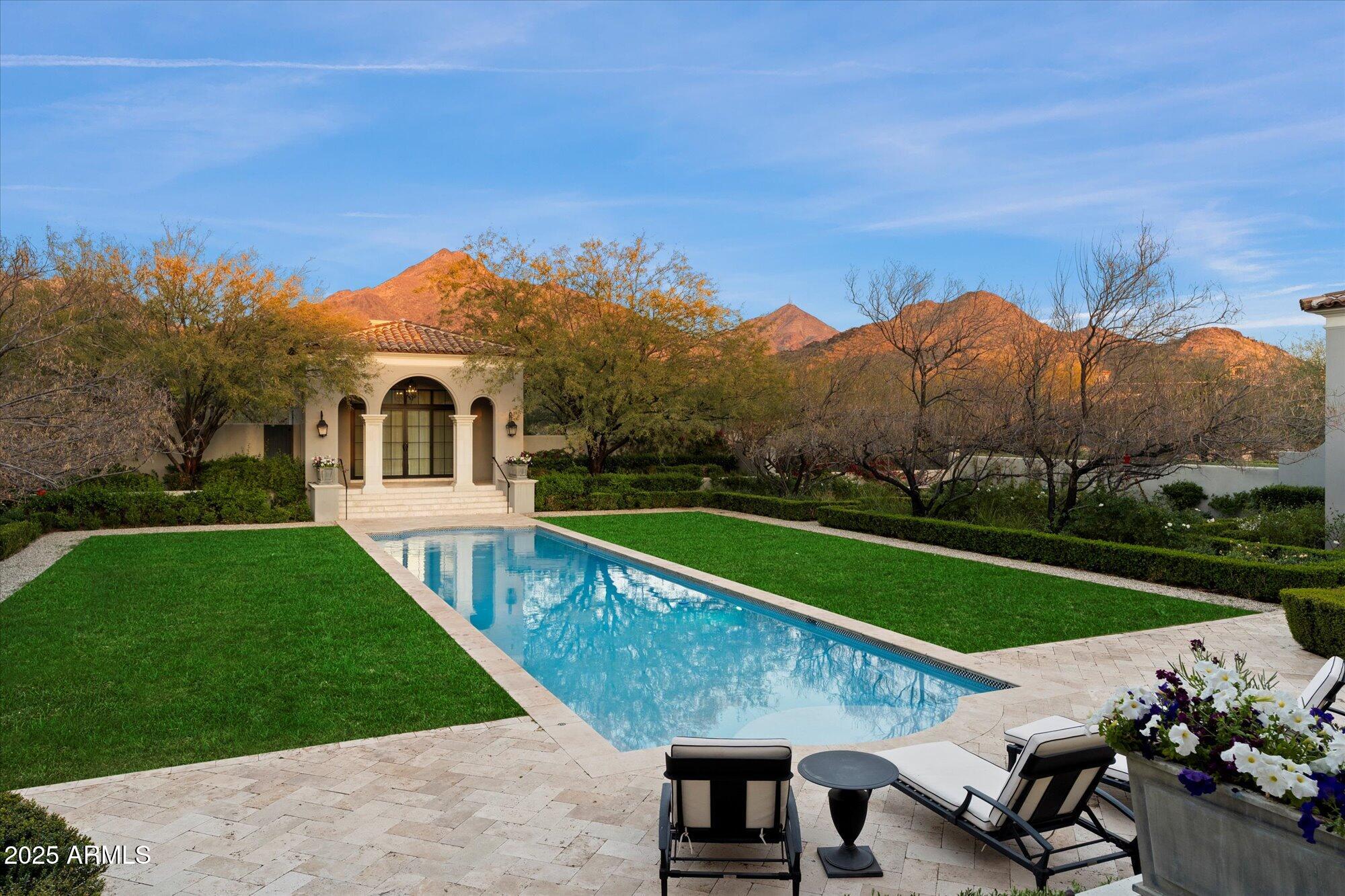 10244 E HUALAPAI Drive
