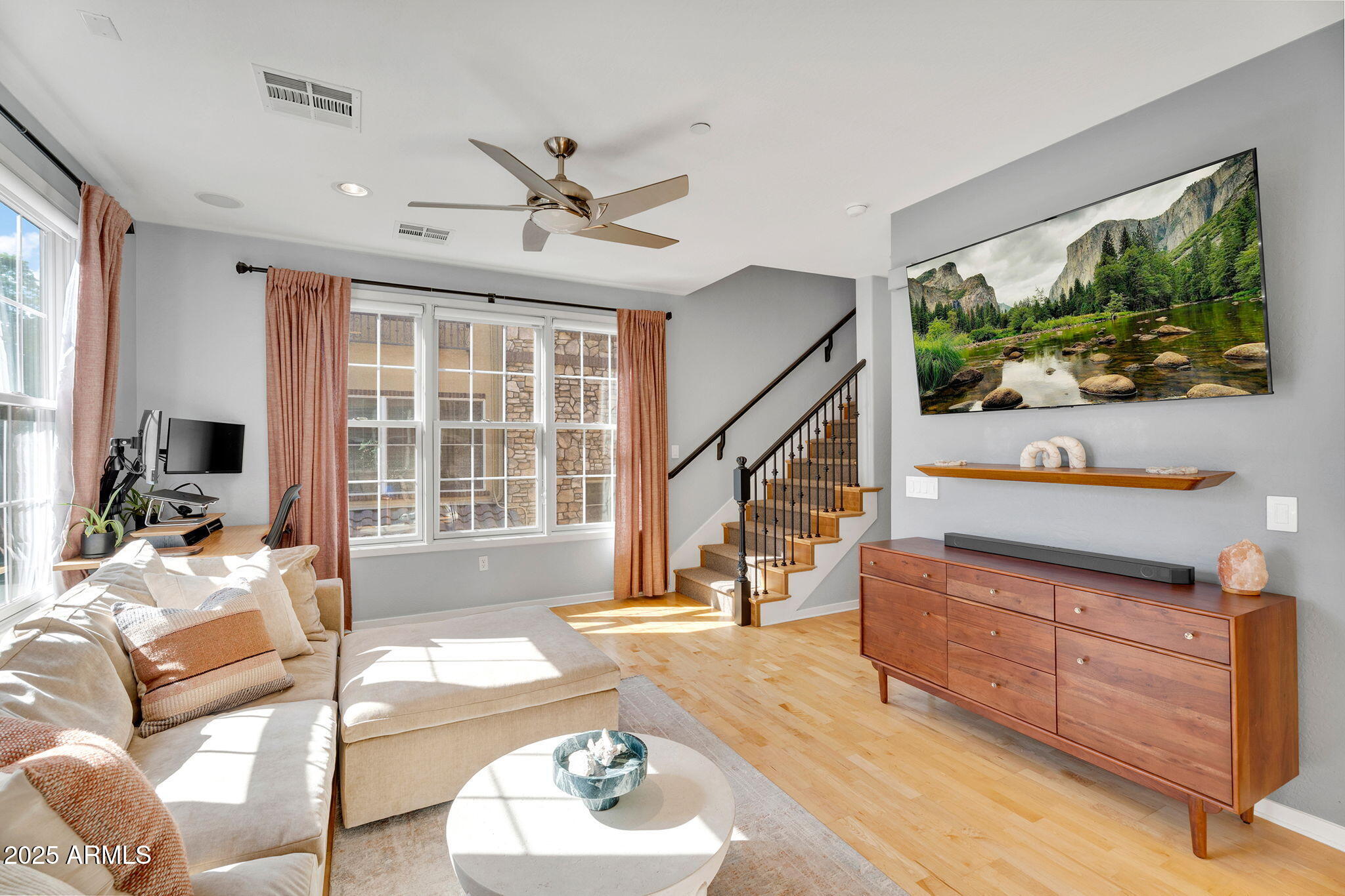 2446 E ROMA Avenue, Phoenix