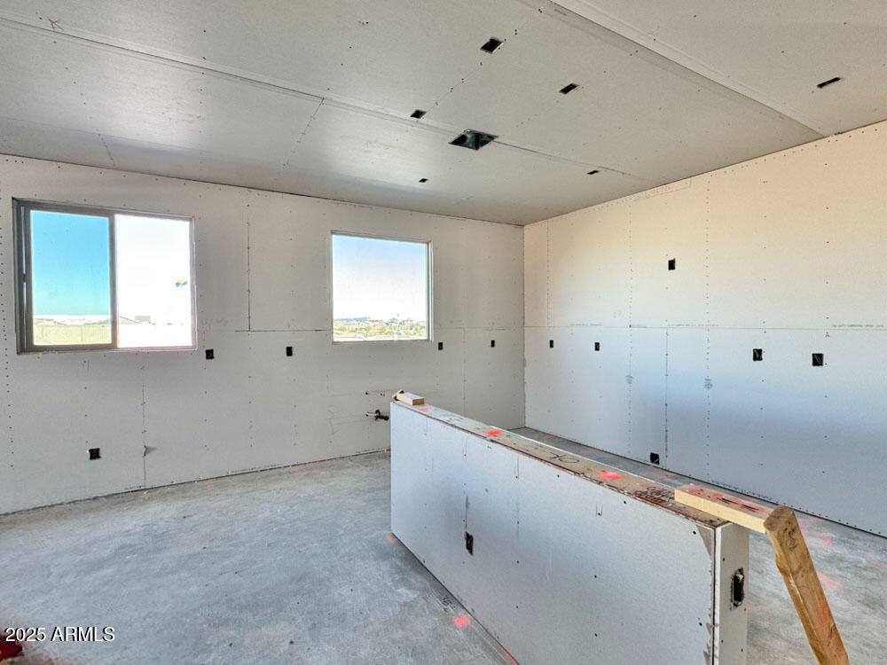 15720 W CAMDEN Avenue, Waddell