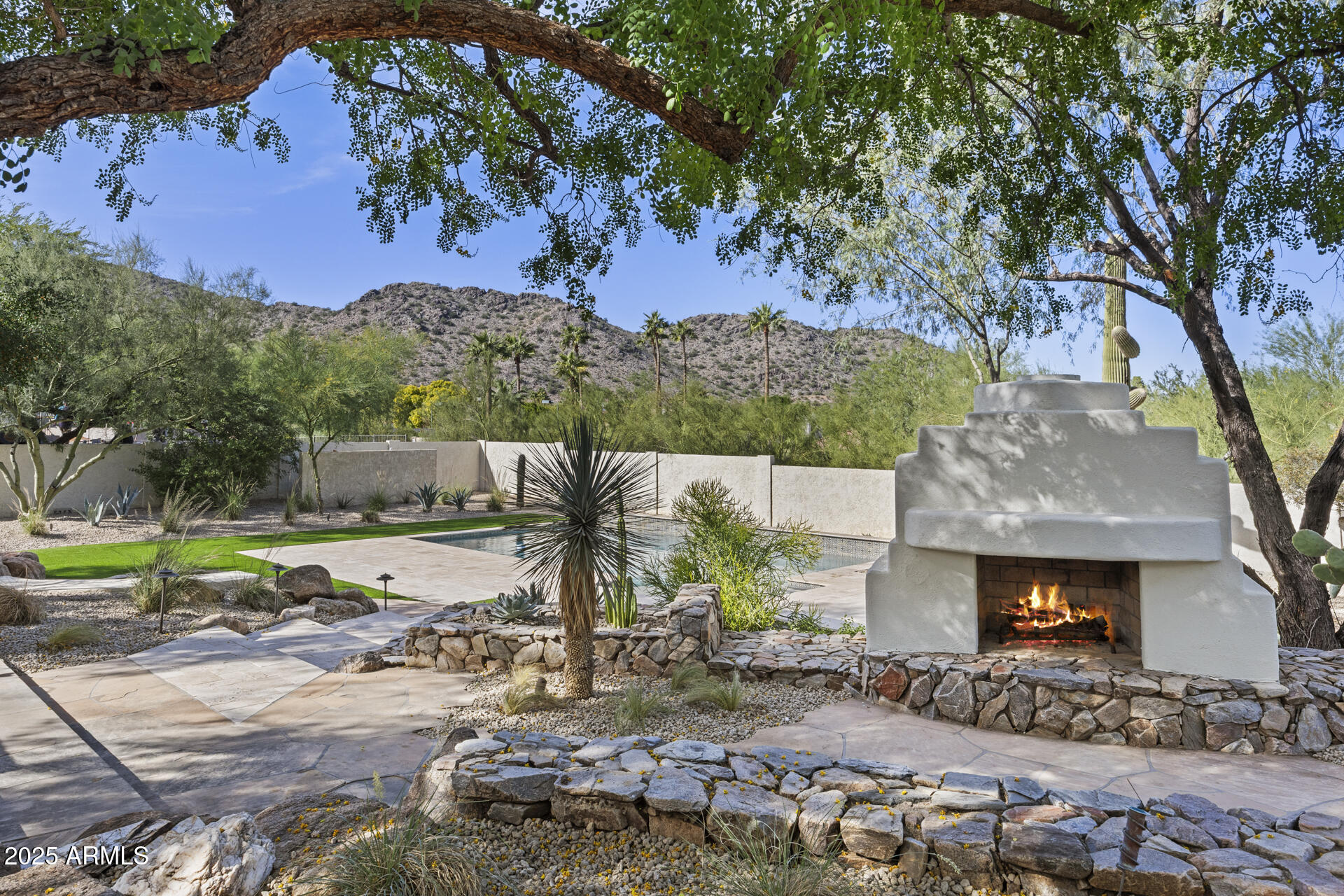 4646 E SHADOW ROCK Road