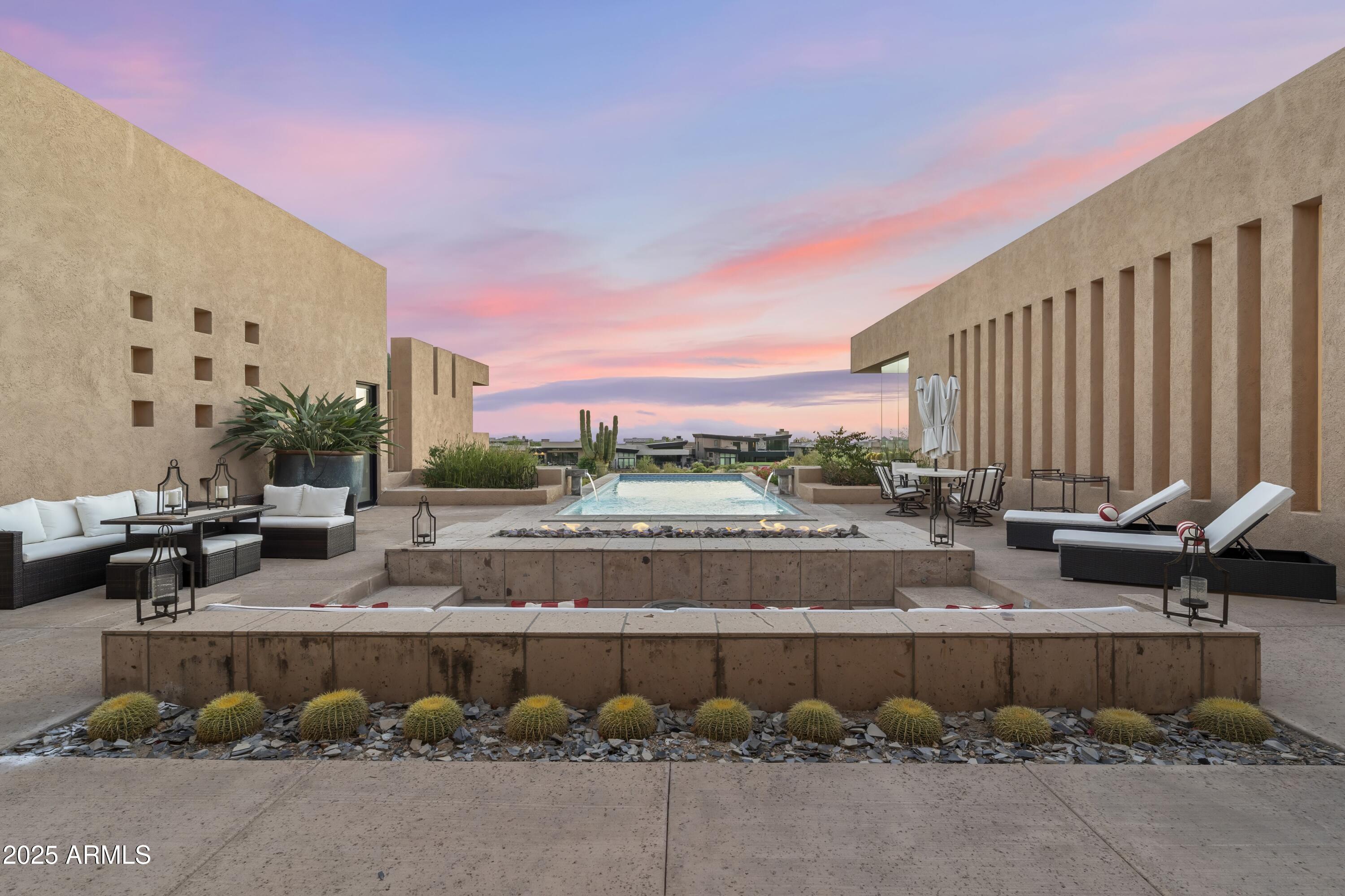 9191 E HAPPY HOLLOW Drive