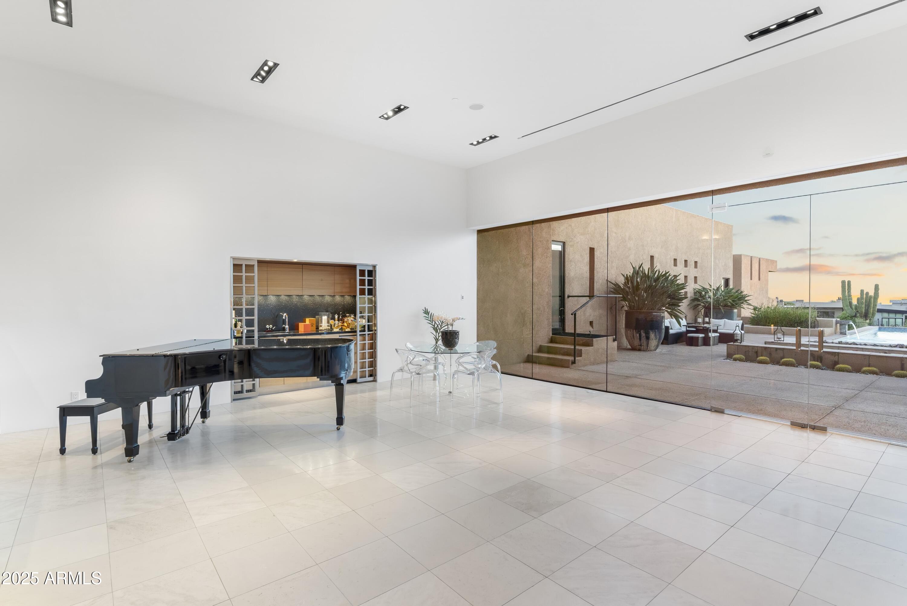 9191 E HAPPY HOLLOW Drive