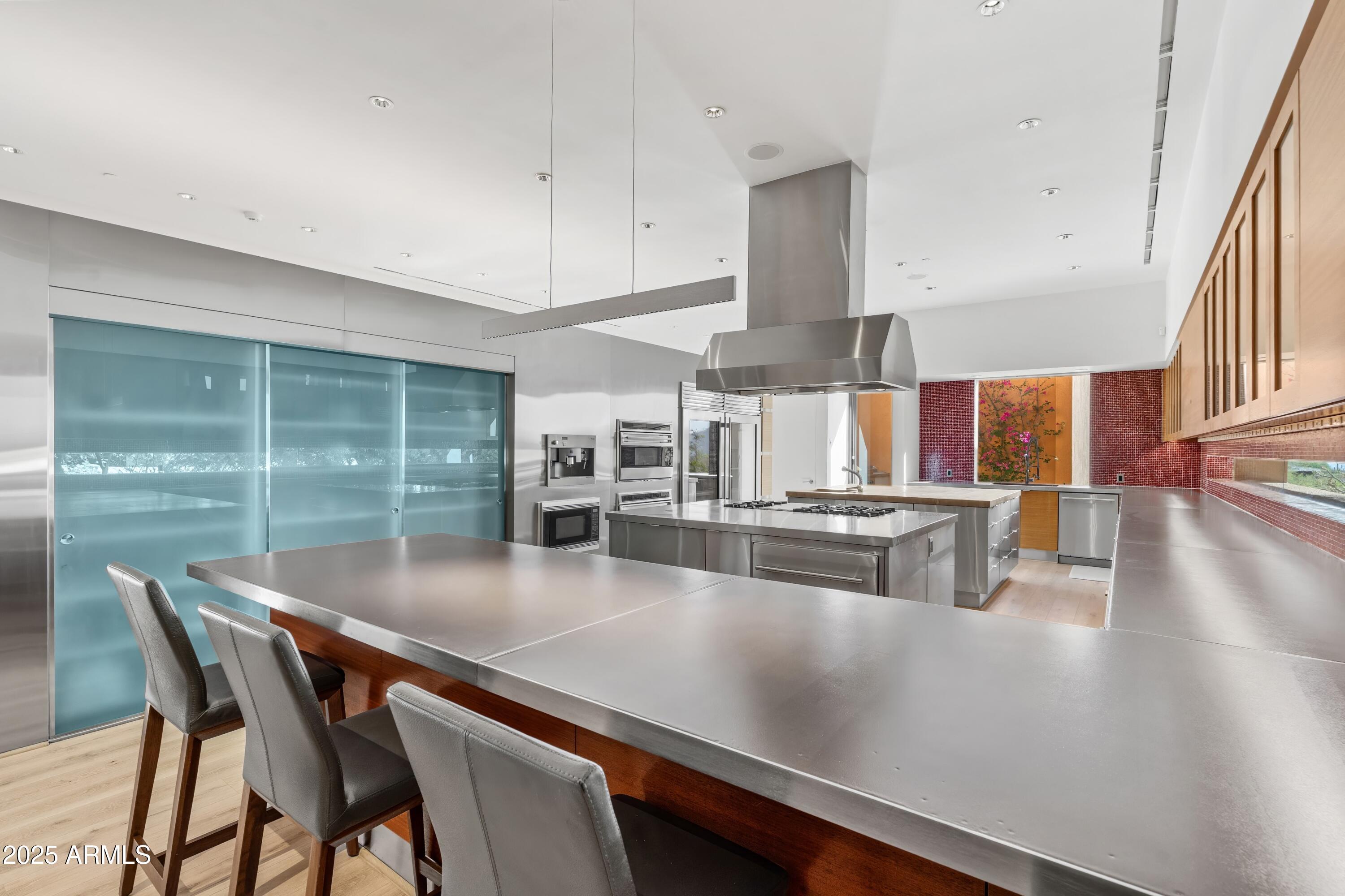 9191 E HAPPY HOLLOW Drive