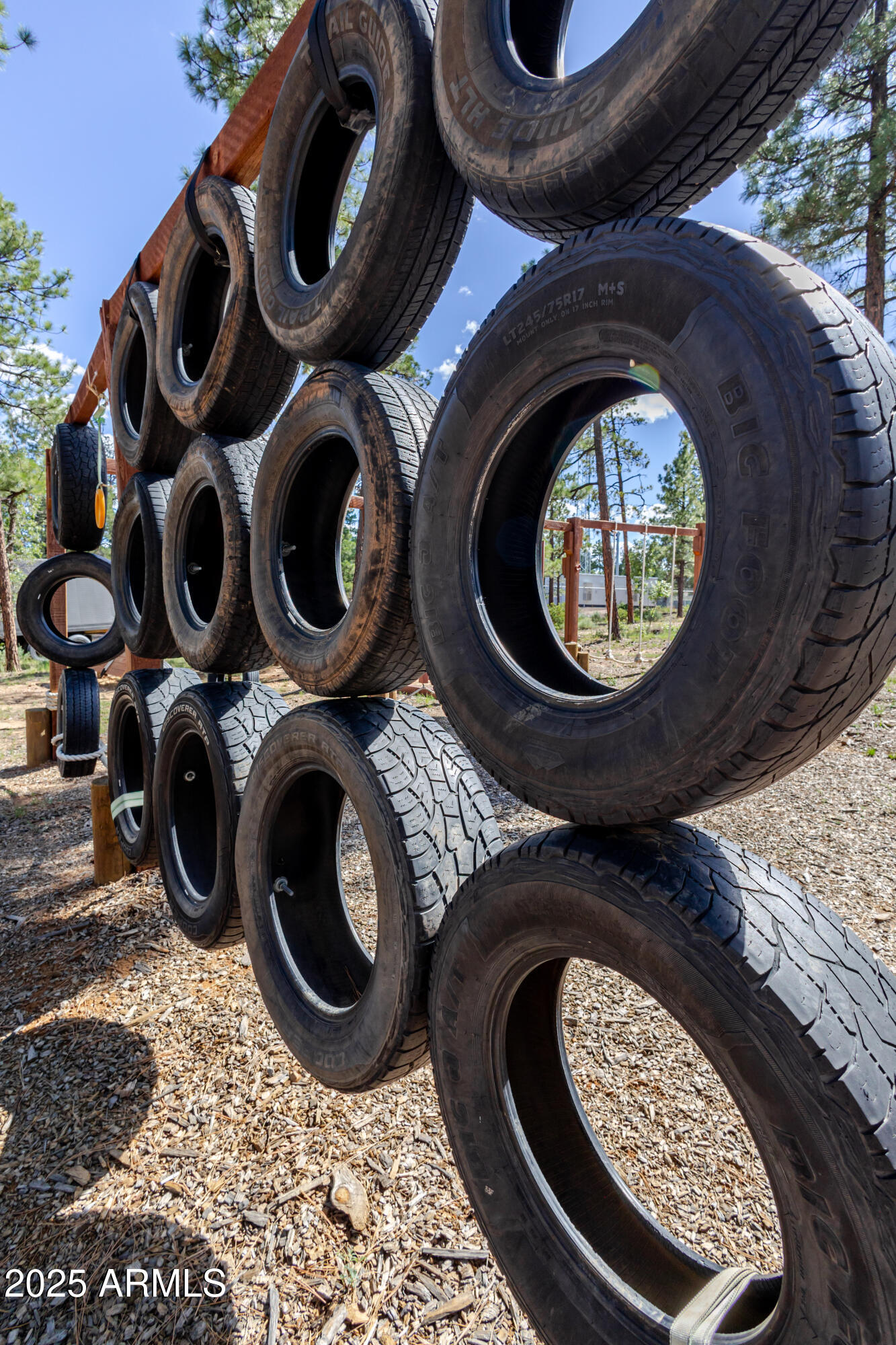 6385 W WHITE MOUNTAIN Boulevard