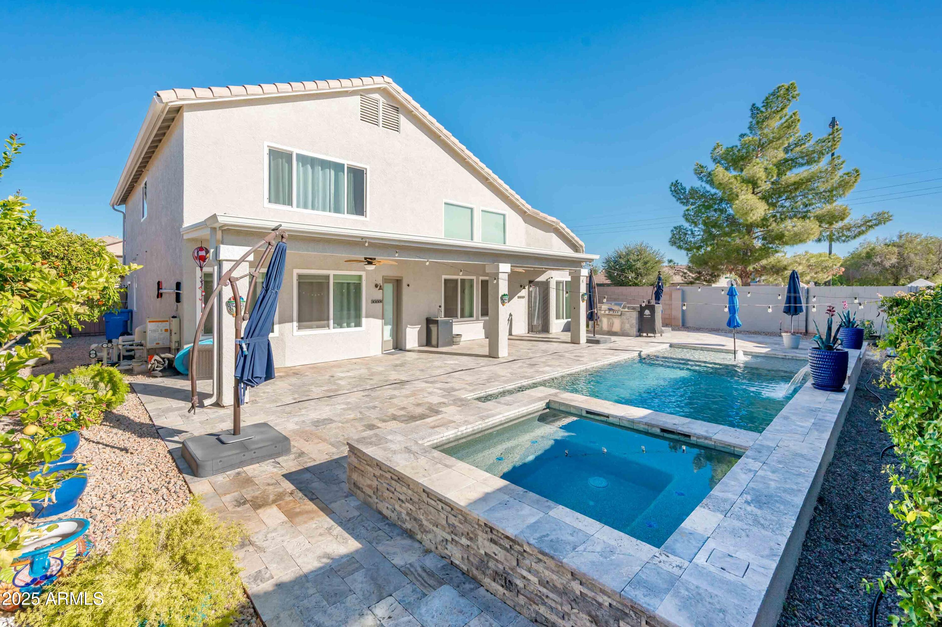 3951 E Cullumber Street