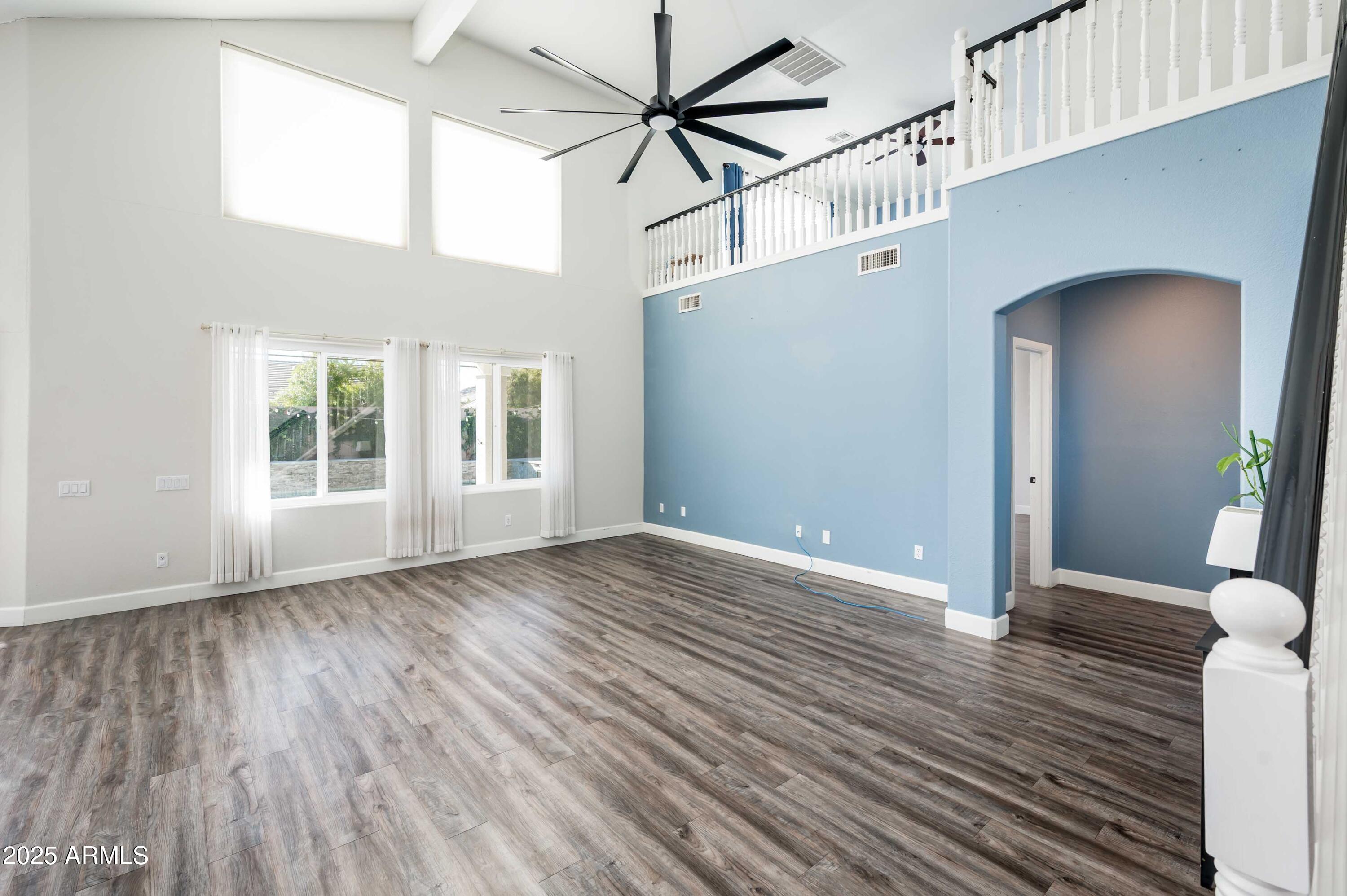 3951 E Cullumber Street